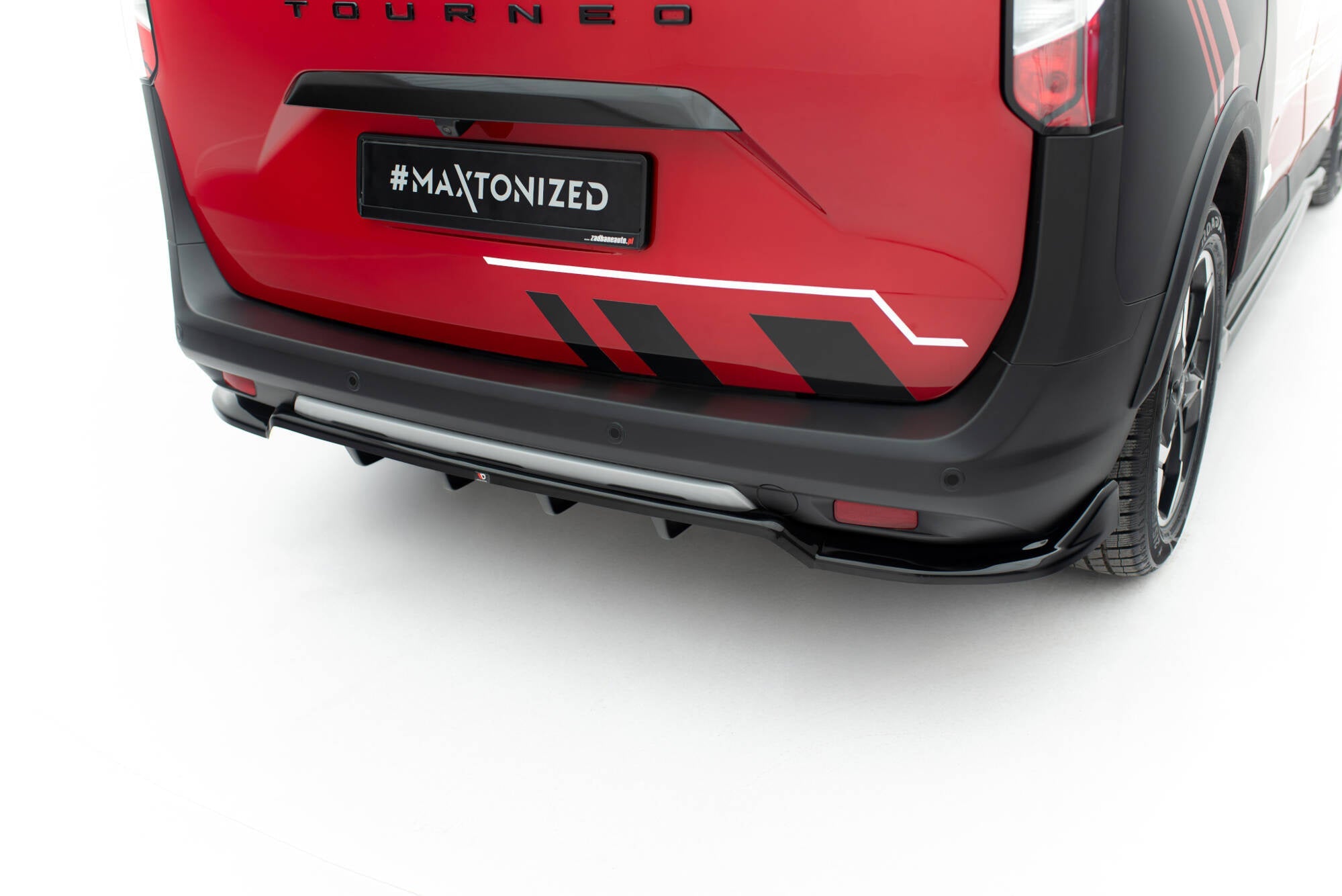 Maxton Design Set Of Splitters para Ford Tourneo Courier Mk2 - imagen 8