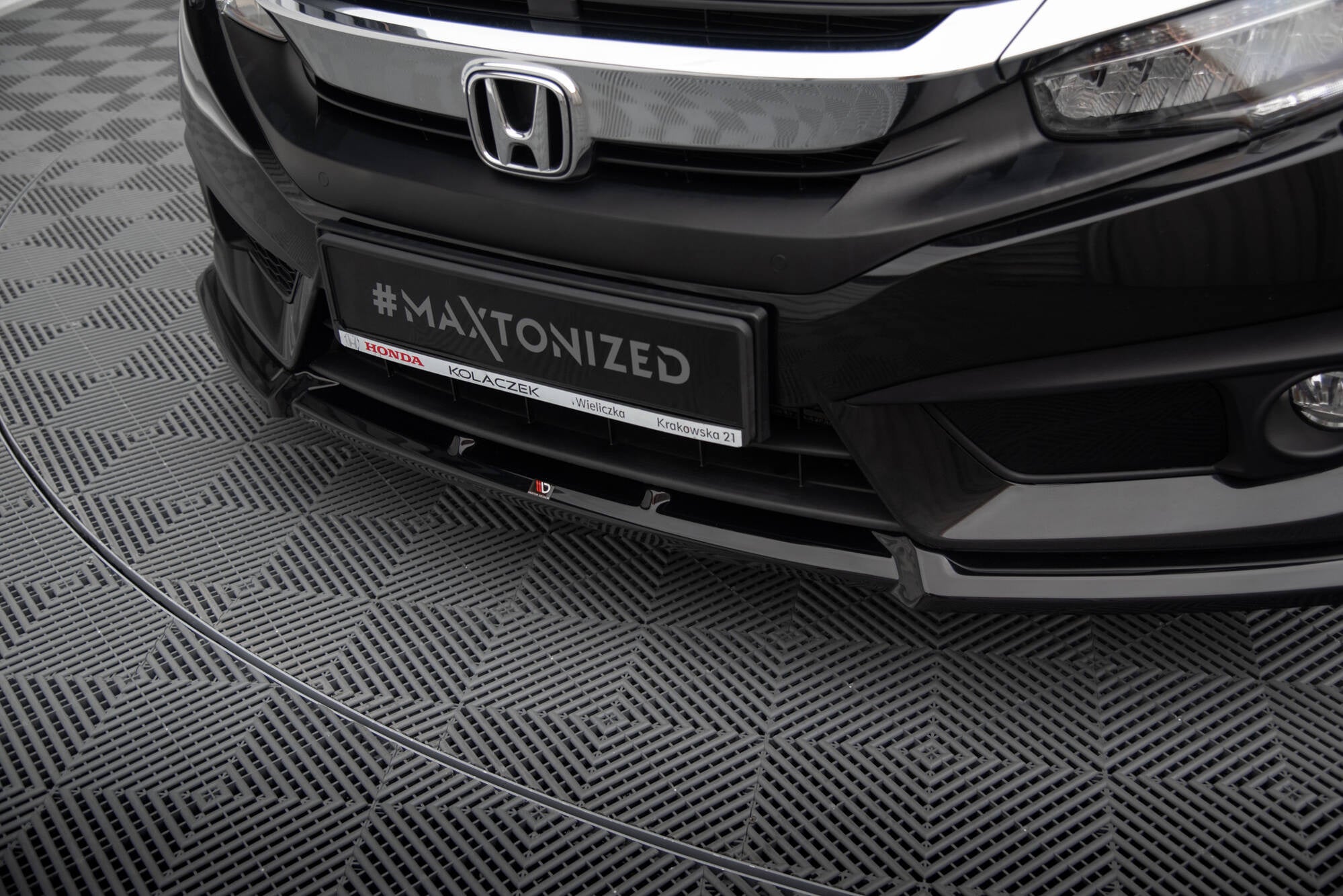 Maxton Design Set Of Splitters para Honda Civic Sedan Mk10 - imagen 4