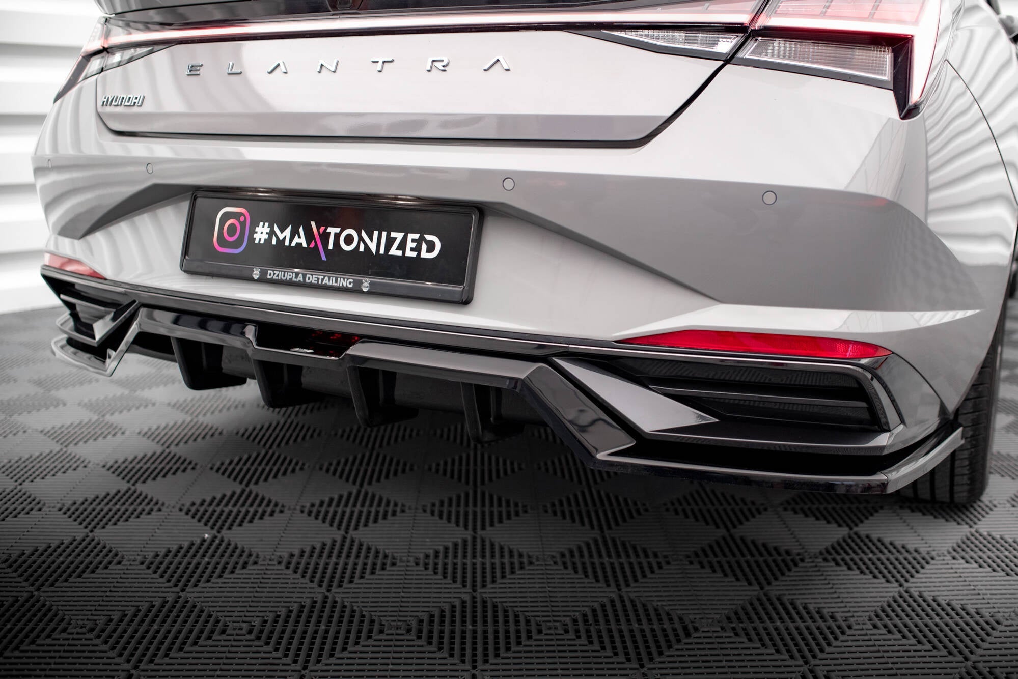 Maxton Design Set Of Splitters para Hyundai Elantra Mk7 - imagen 9