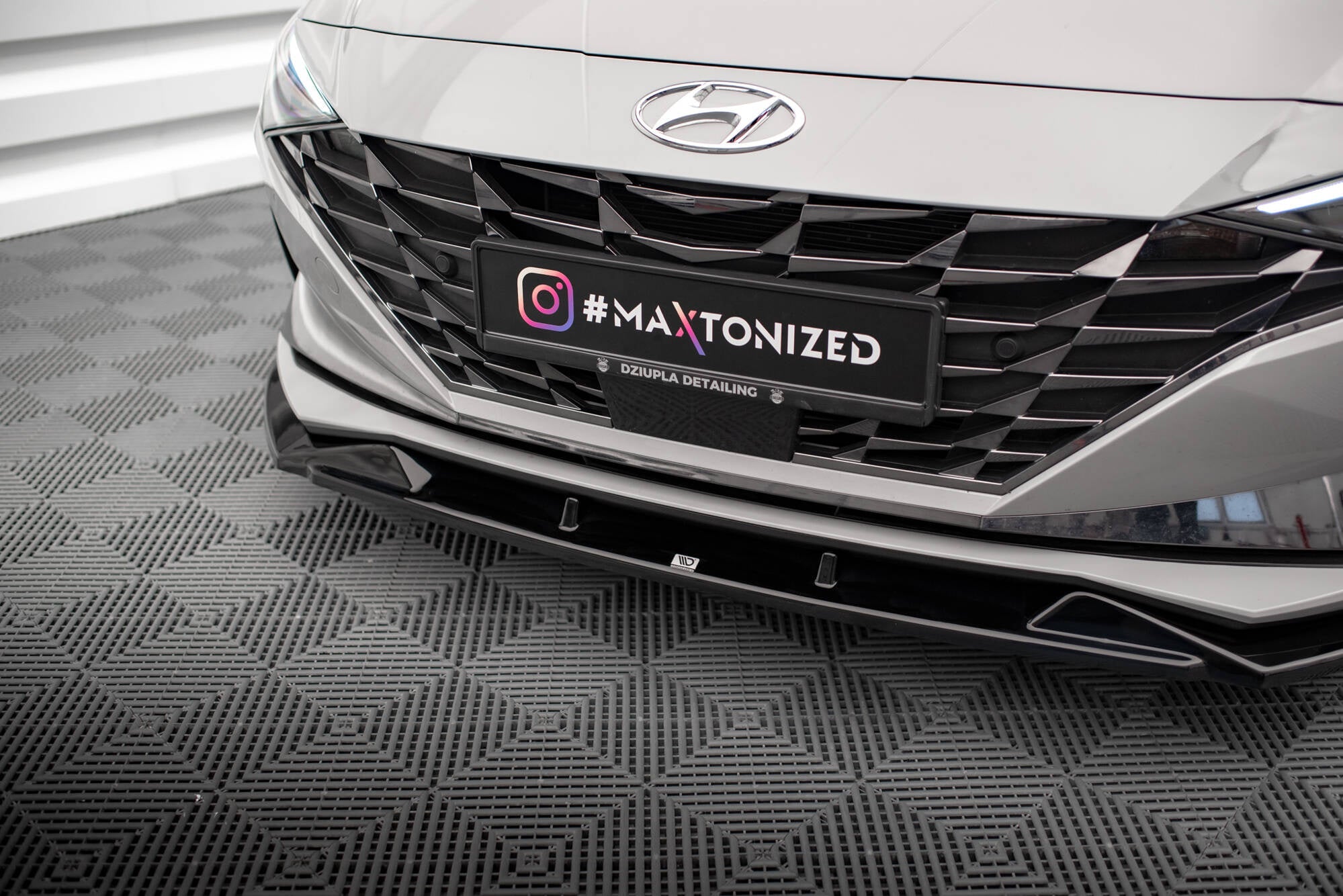 Maxton Design Set Of Splitters para Hyundai Elantra Mk7 - imagen 4