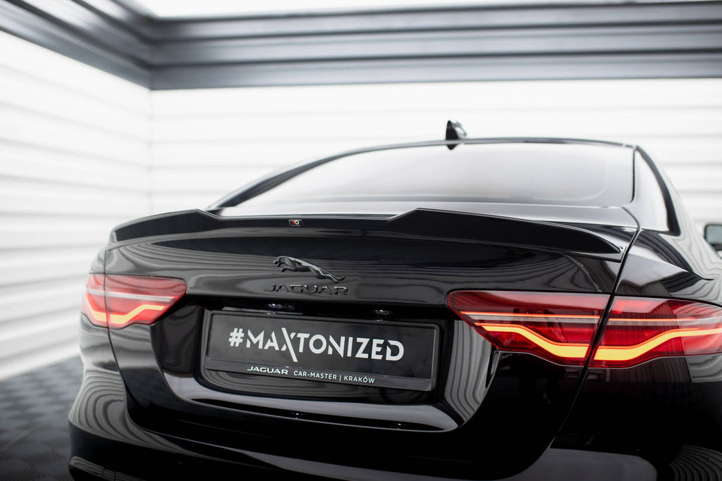 Maxton Design Set Of Splitters para Jaguar XE X760 Facelift - imagen 11
