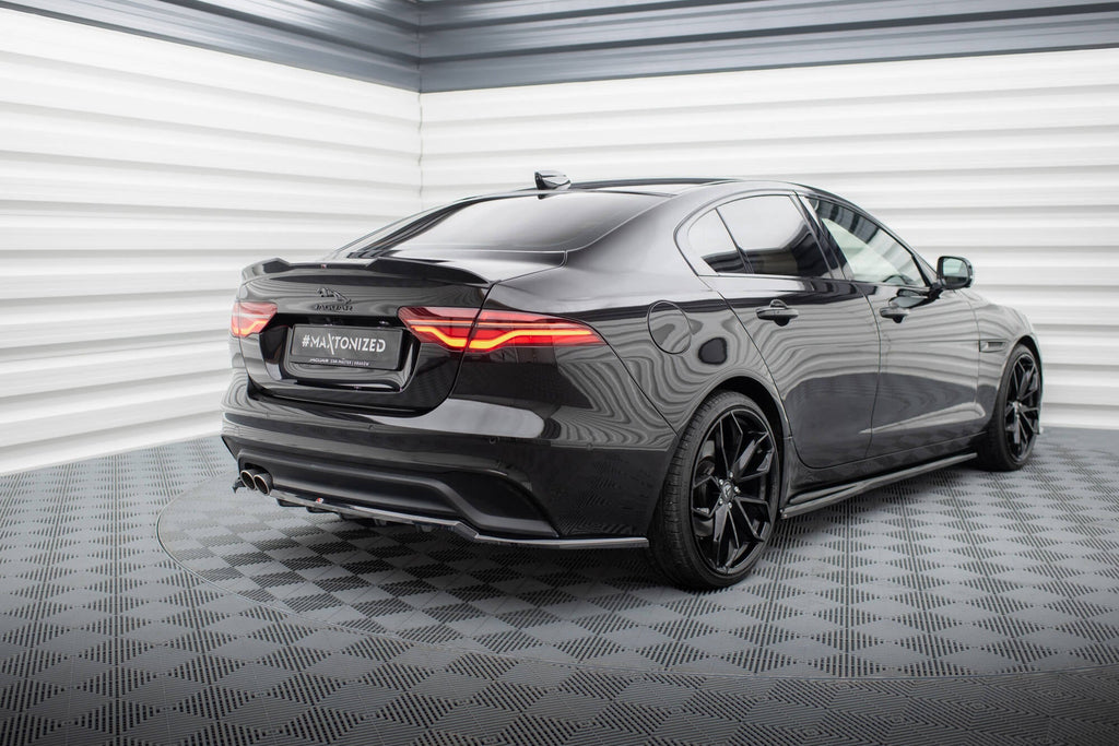 Maxton Design Set Of Splitters para Jaguar XE X760 Facelift - imagen 7