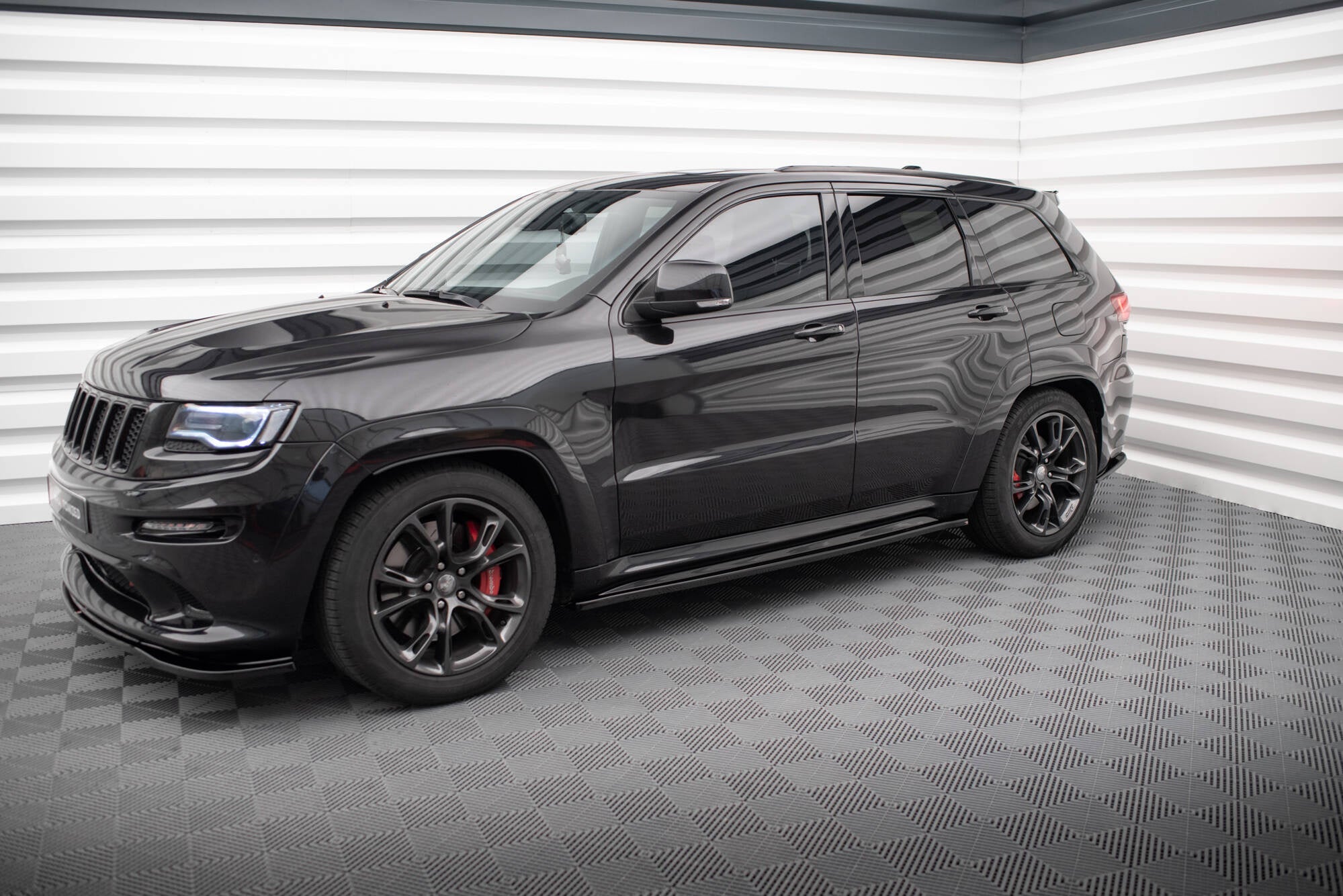 Maxton Design Set Of Splitters para Jeep Grand Cherokee SRT WK2 Facelift - imagen 1