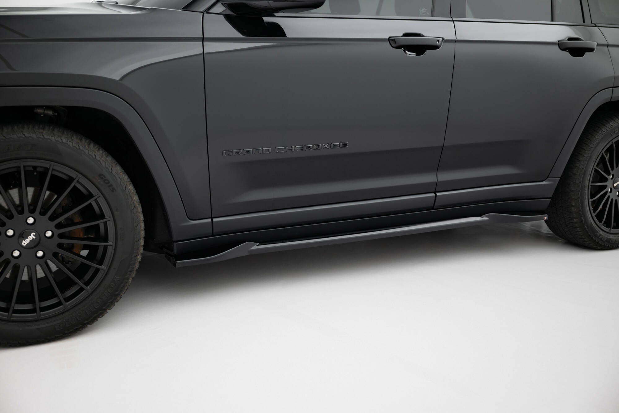 Maxton Design Set Of Splitters para Jeep Grand Cherokee Trailhawk Mk5 - imagen 5