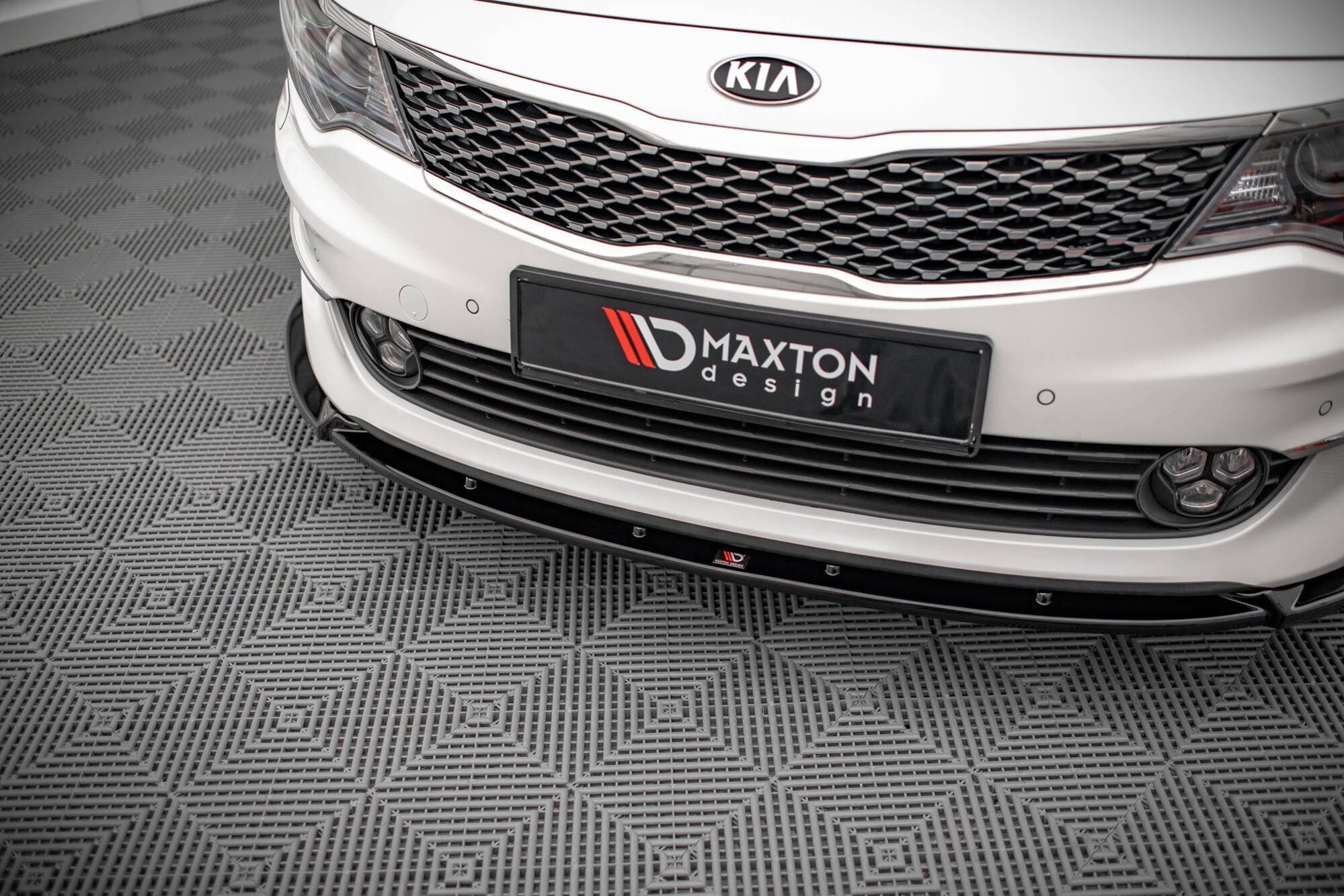Maxton Design Set Of Splitters para Kia Optima Mk4 - imagen 3