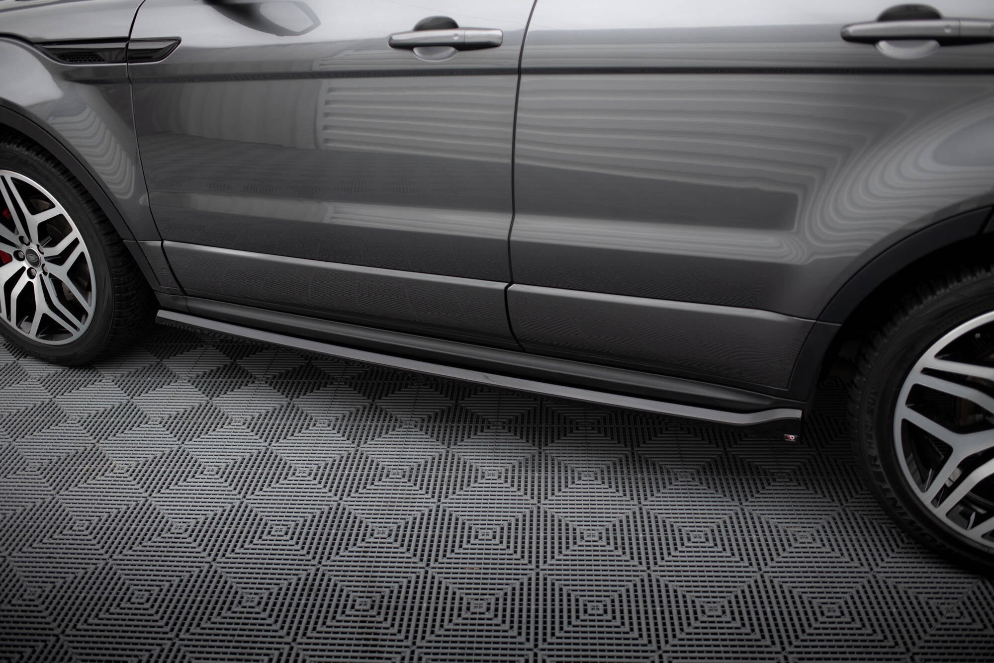 Maxton Design Set Of Splitters para Land Rover Range Rover Evoque HSE Dynamic Mk1 Facelift - imagen 6