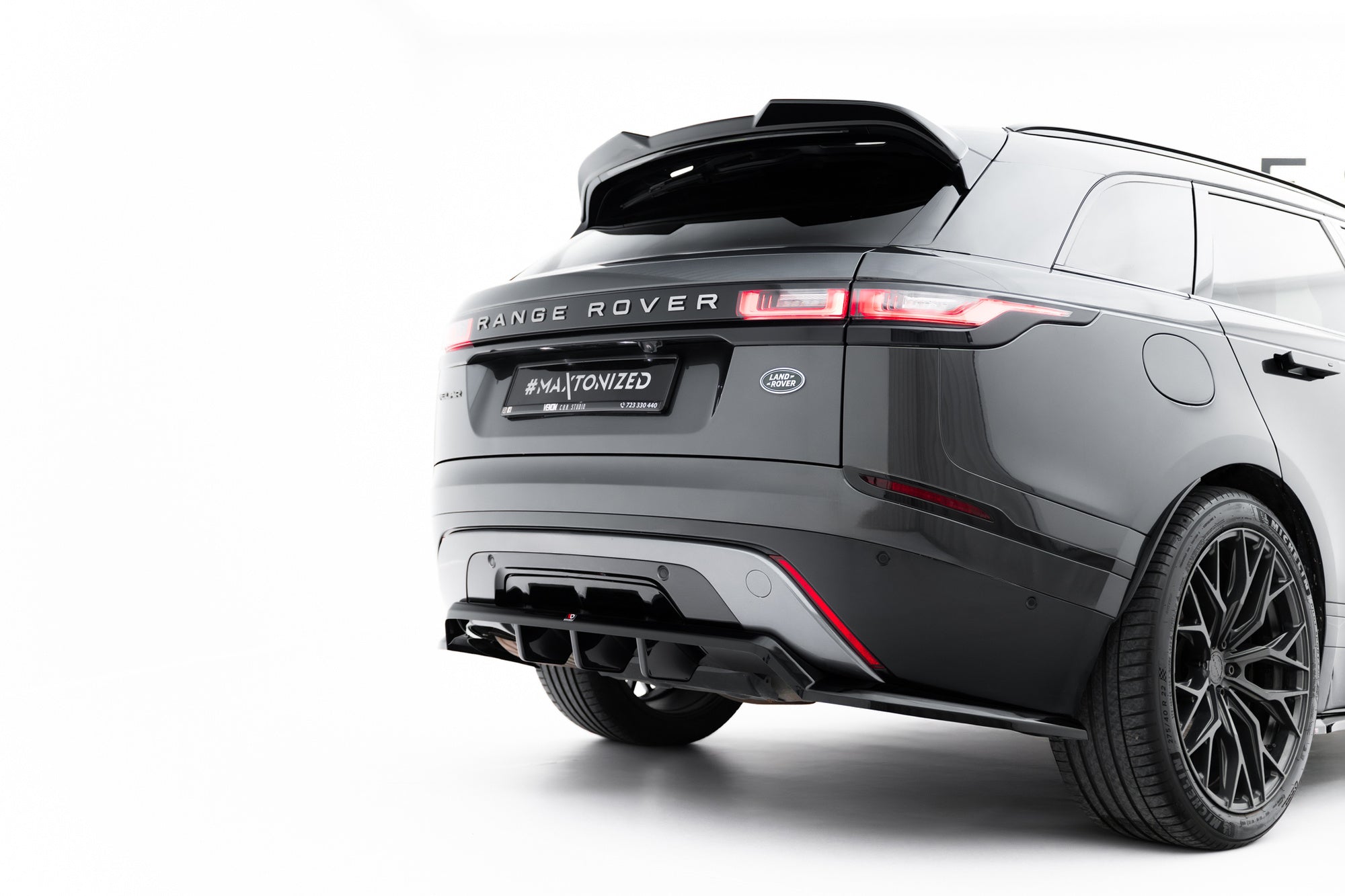 Maxton Design Set Of Splitters para Land Rover Range Rover Velar R-Dynamic Mk1 (The kit is not compatible with a towbar) - imagen 11