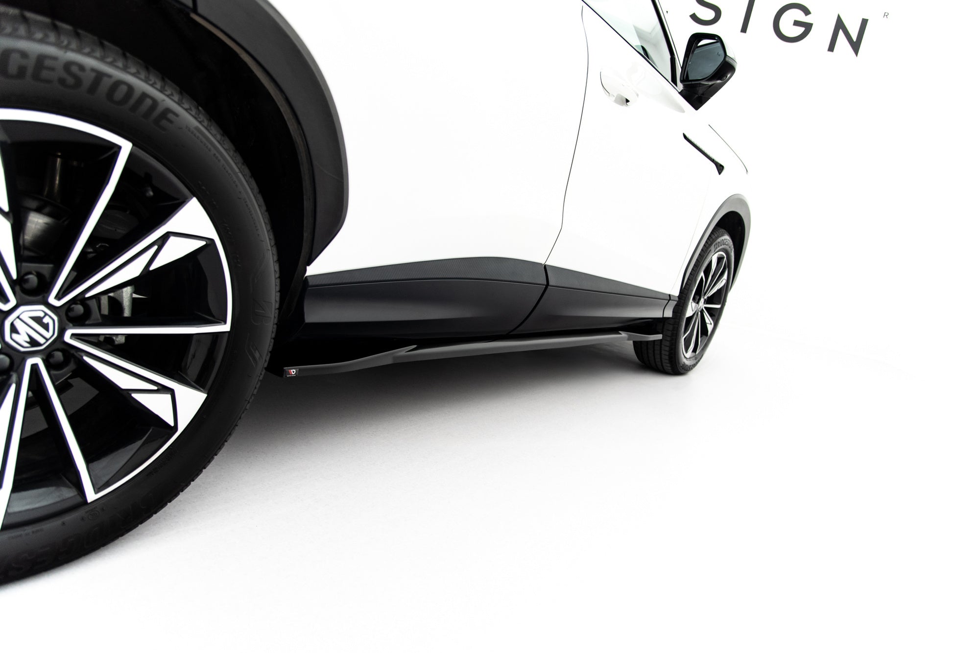 Maxton Design Set Of Splitters para MG HS Mk2 - imagen 7