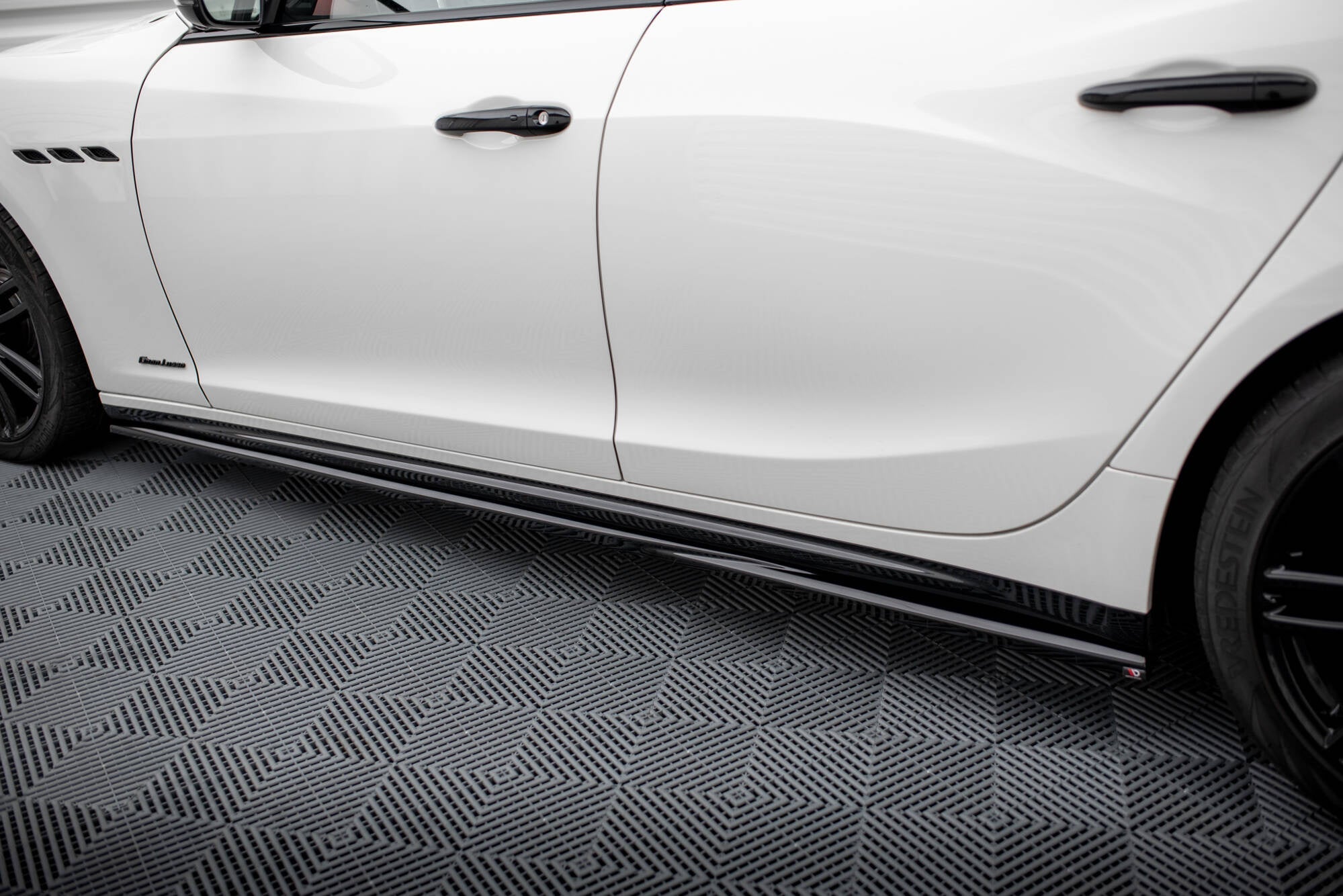Maxton Design Set Of Splitters para Maserati Ghibli Mk3 Facelift - imagen 6