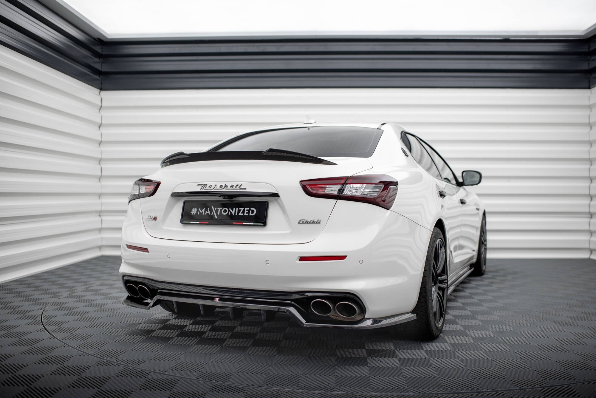 Maxton Design Set Of Splitters para Maserati Ghibli Mk3 Facelift - imagen 7