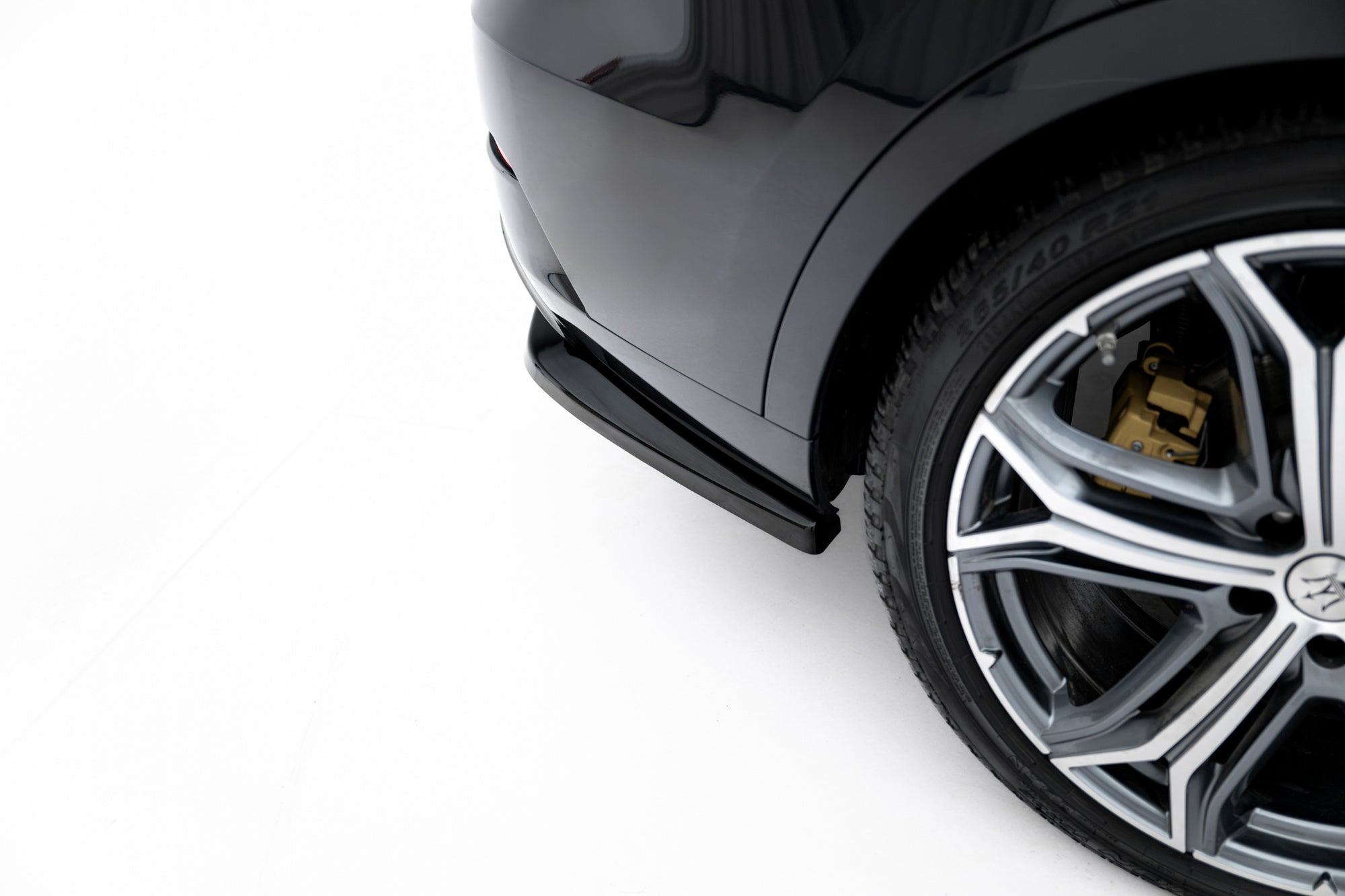 Maxton Design Set Of Splitters para Maserati Levante GT Mk1 Facelift - imagen 8