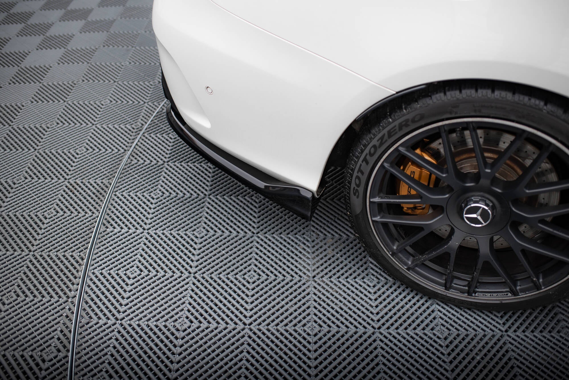 Maxton Design Set Of Splitters para Mercedes-AMG C63 Sedan / Estate W205 / S205 - imagen 10
