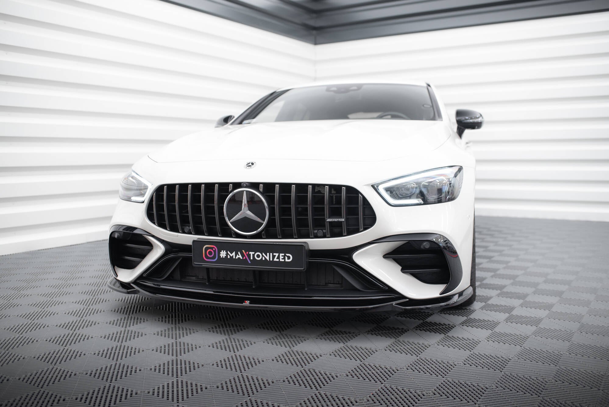 Maxton Design Set Of Splitters para Mercedes-AMG GT 43 4 Door Coupe V8 Styling Package X290 - imagen 4