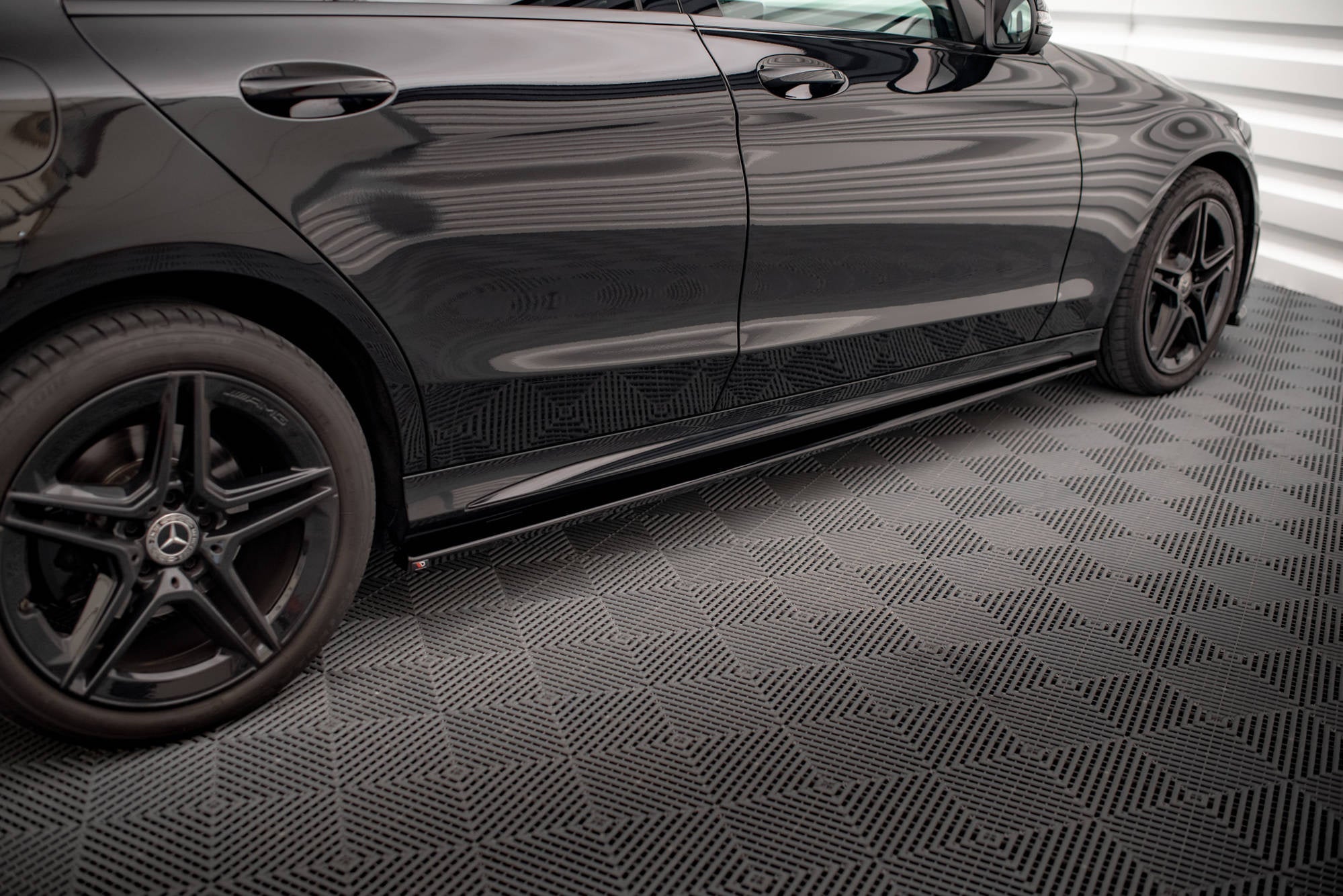 Maxton Design Set Of Splitters para Mercedes-Benz C AMG-Line Sedan / Estate W205 Facelift / S205 Facelift - imagen 5