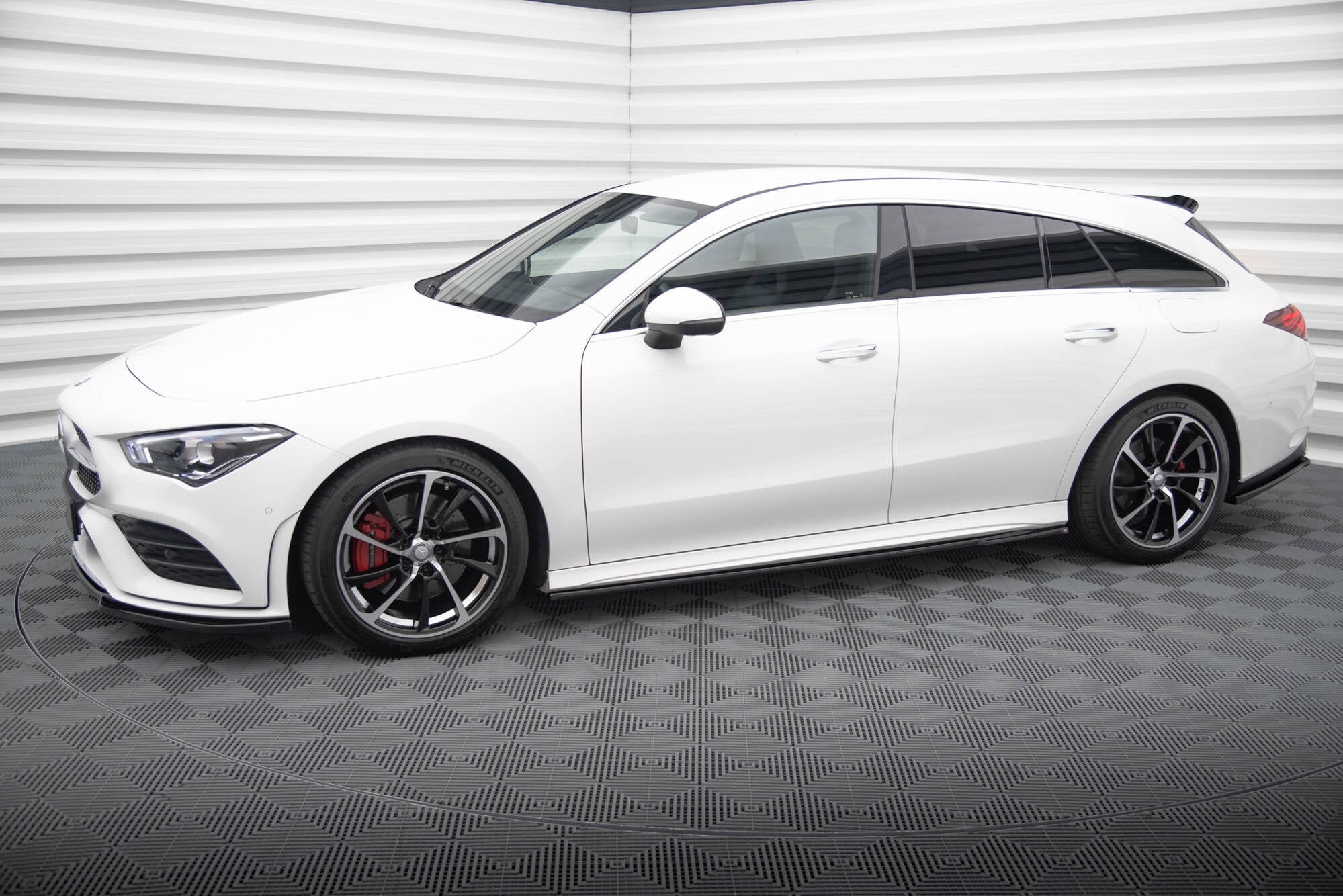 Maxton Design Set Of Splitters para Mercedes-Benz CLA Shooting Brake AMG-Line X118 - imagen 1