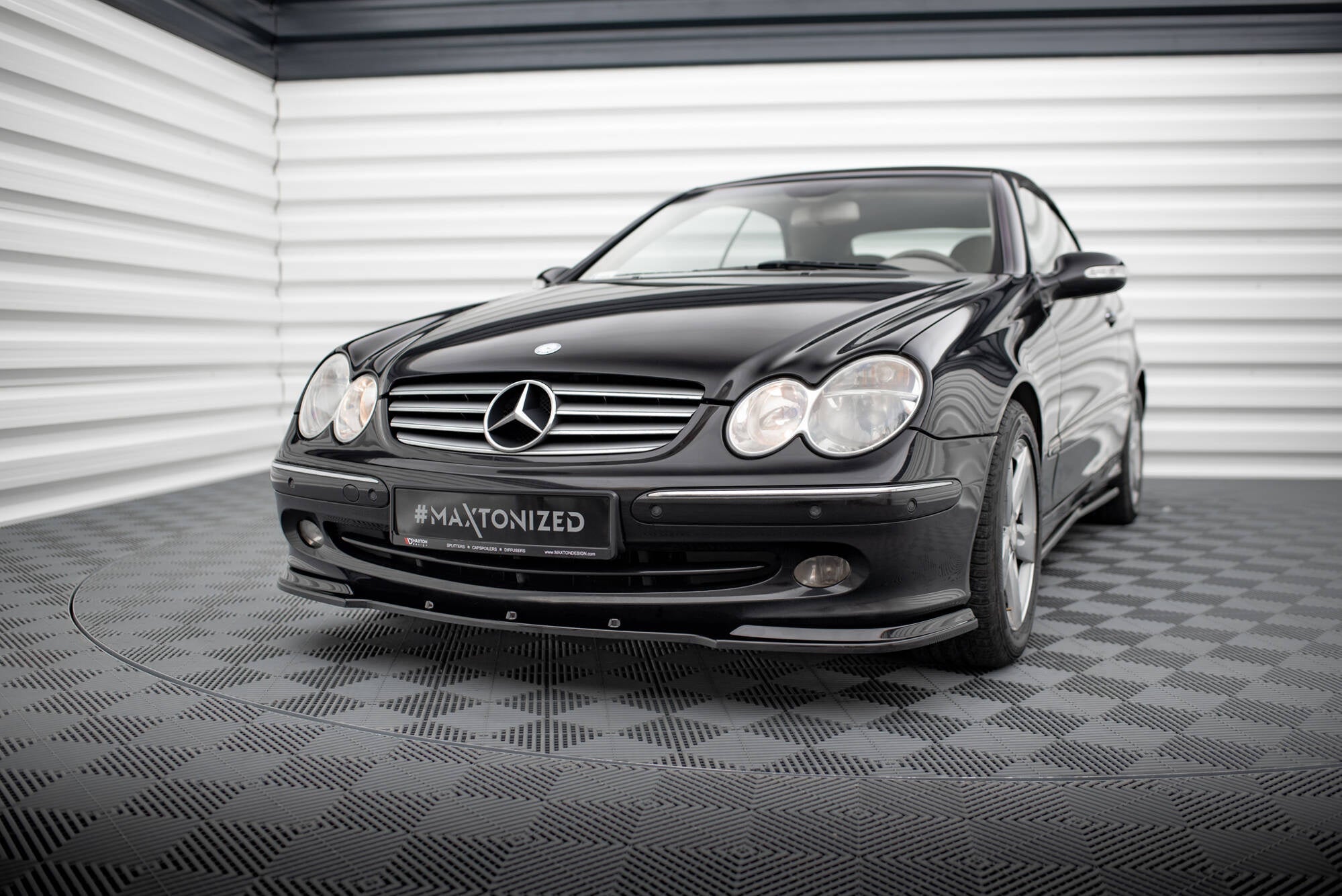 Maxton Design Set Of Splitters para Mercedes-Benz CLK W209 - imagen 4