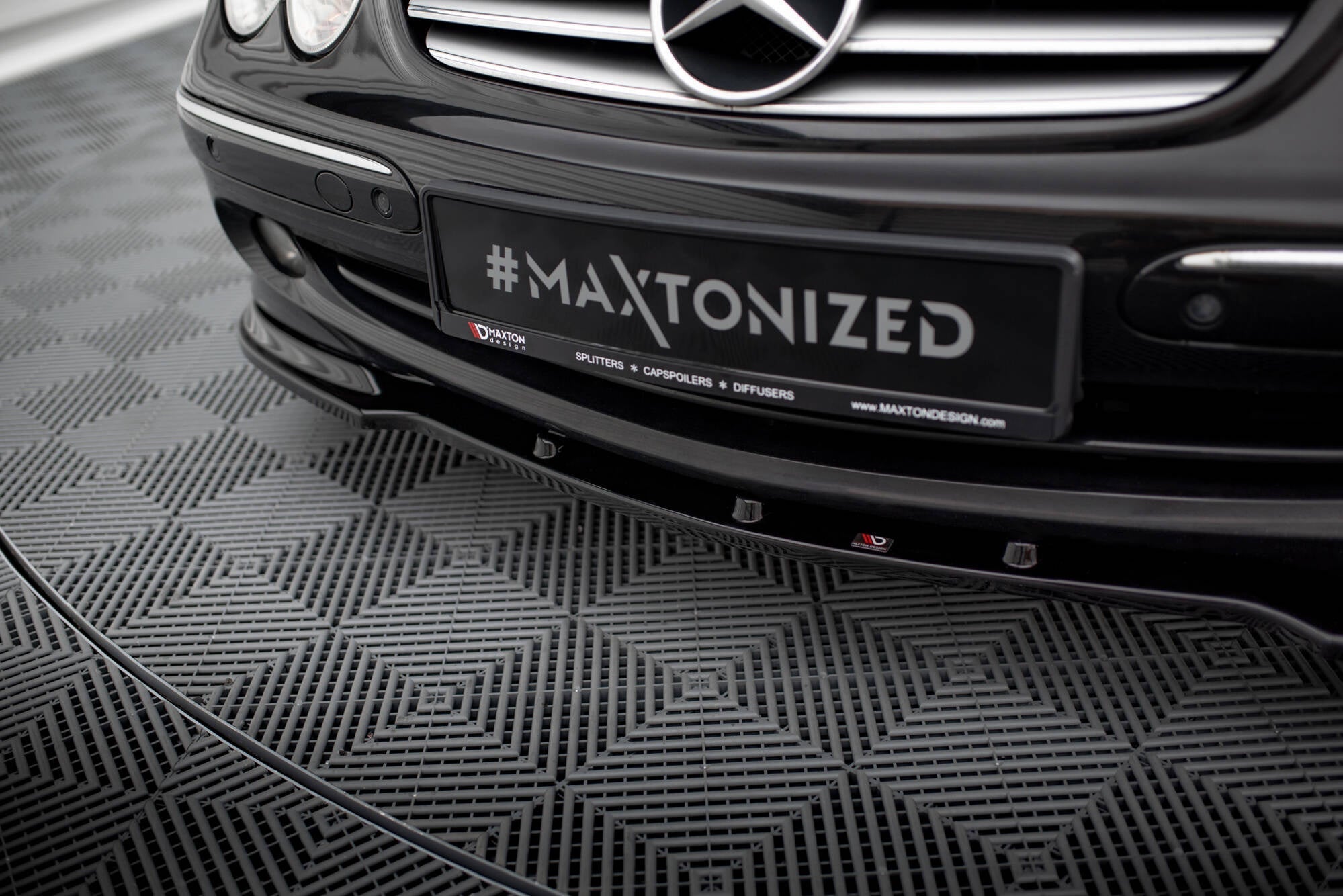 Maxton Design Set Of Splitters para Mercedes-Benz CLK W209 - imagen 5