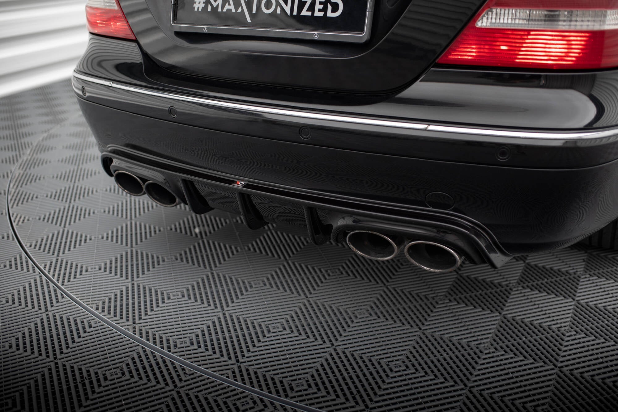 Maxton Design Set Of Splitters para Mercedes-Benz CLK W209 - imagen 10