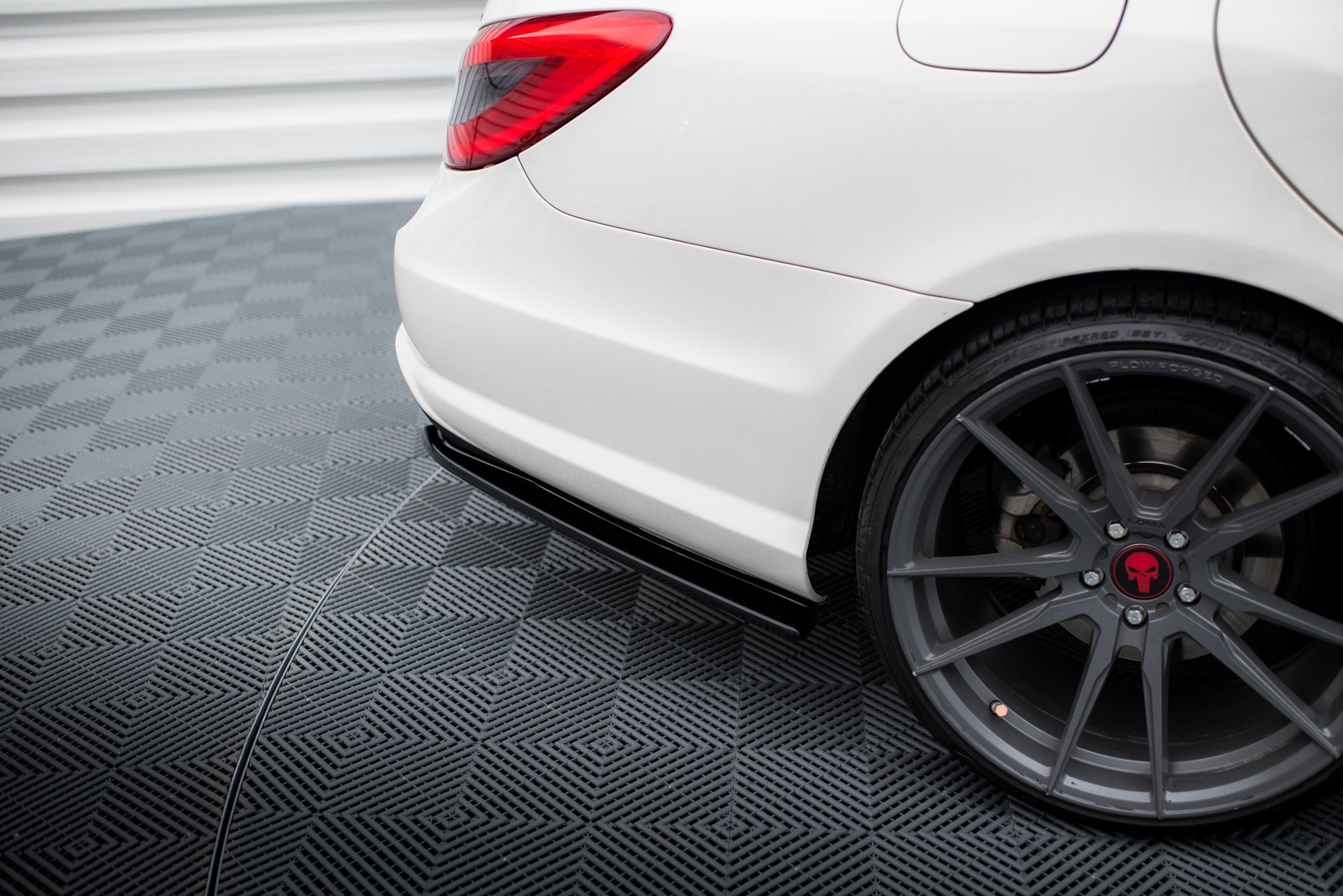 Maxton Design Set Of Splitters para Mercedes-Benz CLS AMG-Line C218 - imagen 7