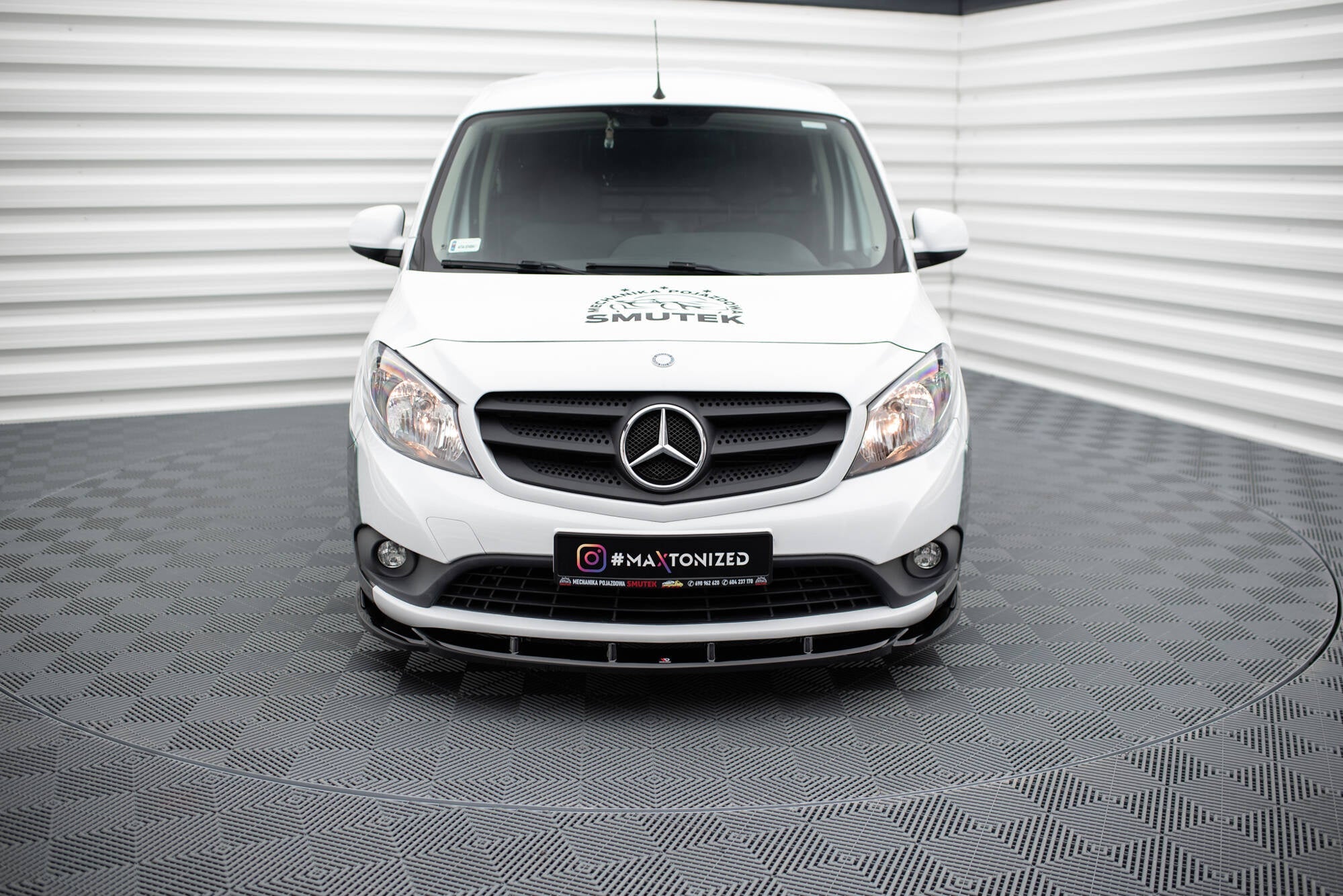 Maxton Design Set Of Splitters para Mercedes-Benz Citan W415 - imagen 2
