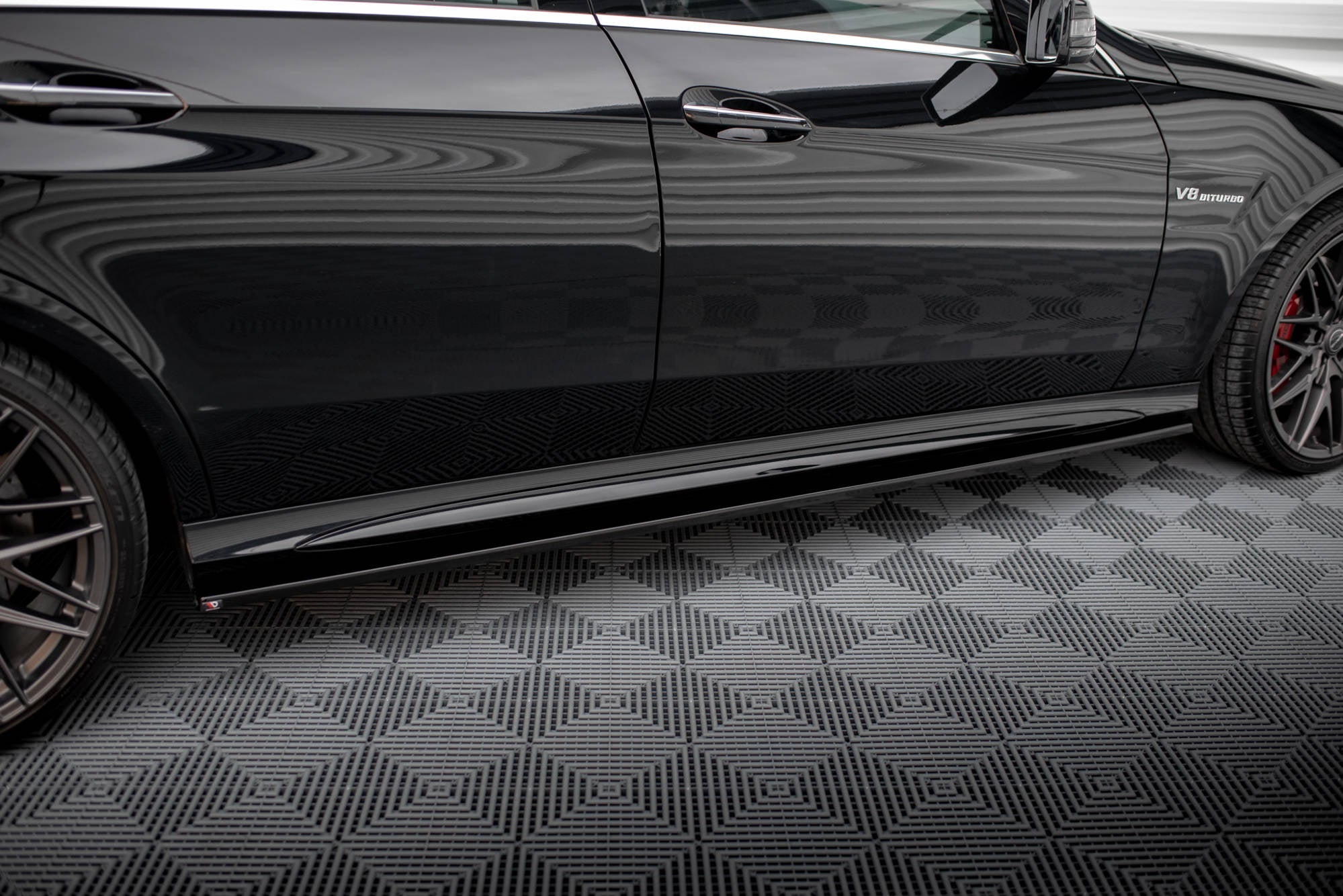 Maxton Design Set Of Splitters para Mercedes-Benz E63 AMG Sedan W212 Facelift - imagen 6