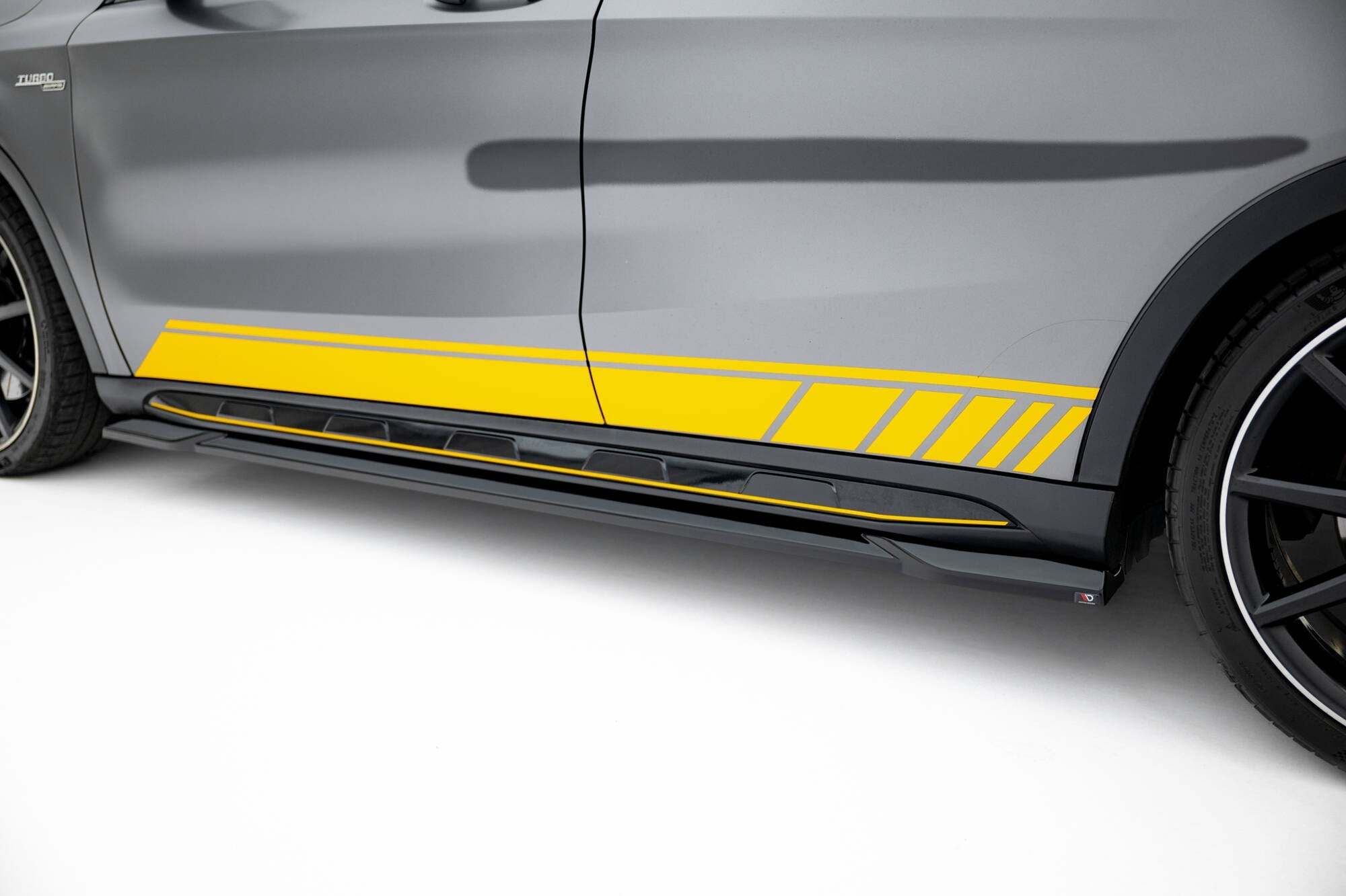 Maxton Design Set Of Splitters para Mercedes-Benz GLA 45 AMG Off-roader X156 - imagen 6