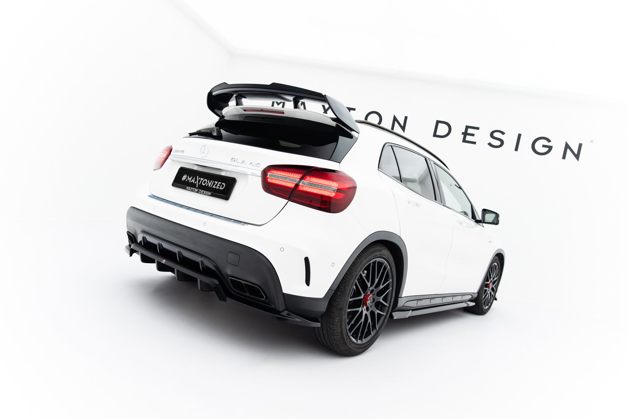 Maxton Design Set Of Splitters para Mercedes-Benz GLA 45 AMG X156 Facelift - imagen 12