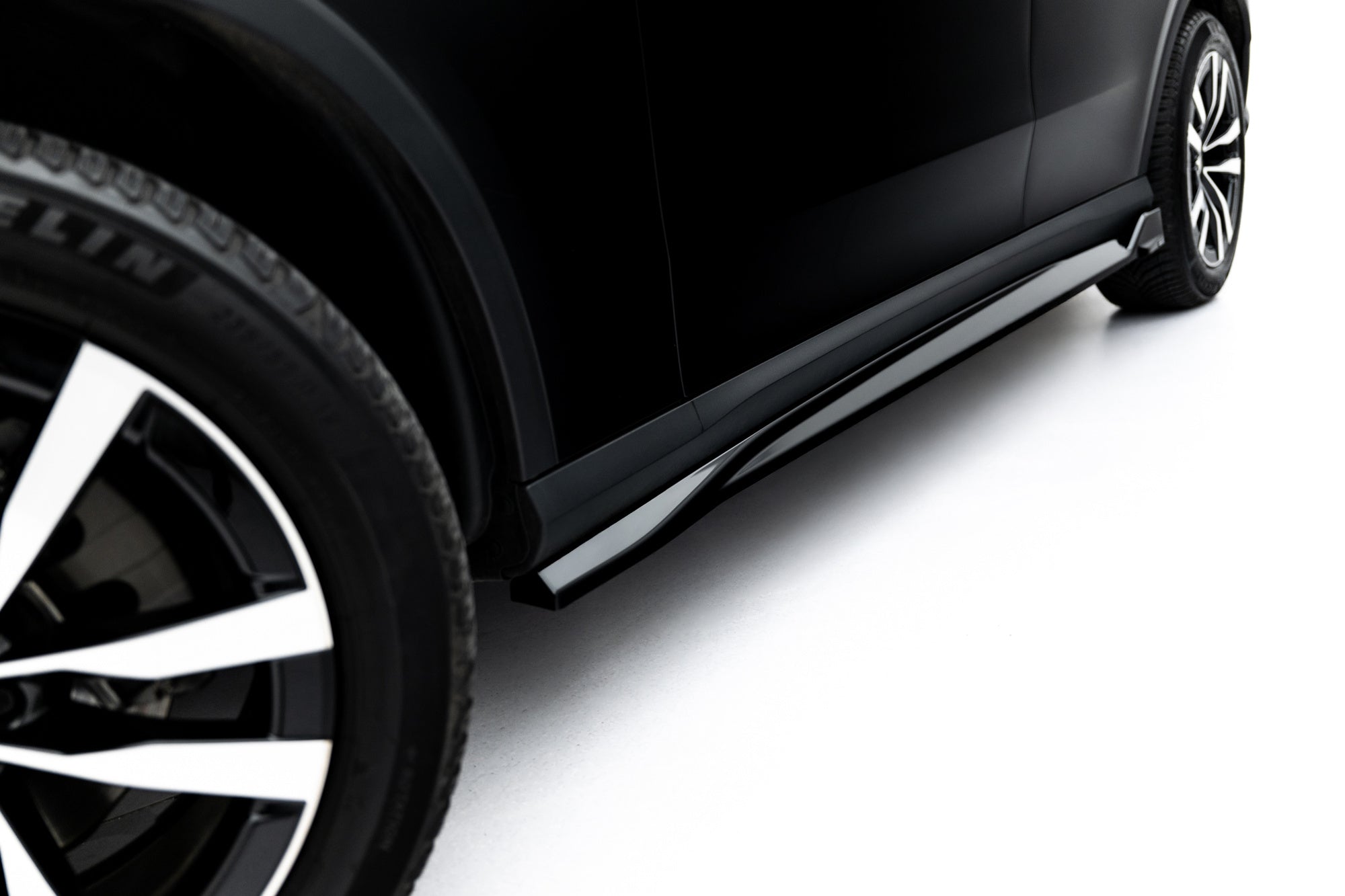 Maxton Design Set Of Splitters para Mercedes-Benz GLC Coupe C254 - imagen 8
