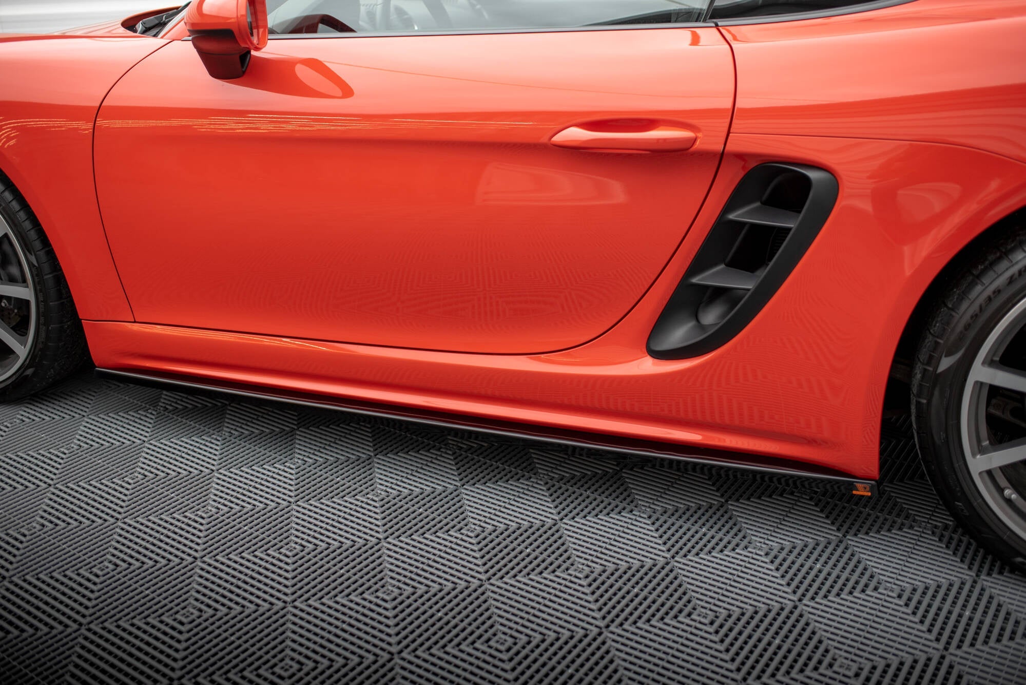 Maxton Design Set Of Splitters para Porsche 718 Cayman 982c - imagen 5