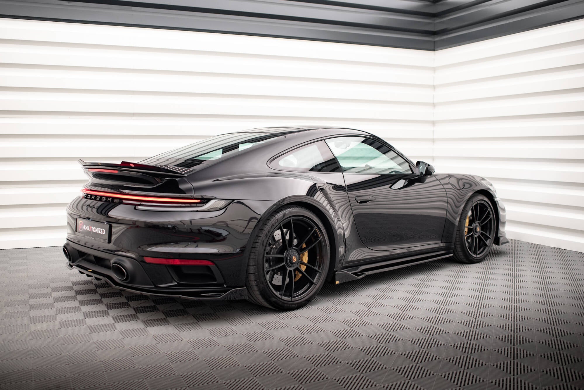 Maxton Design Set Of Splitters para Porsche 911 Turbo S 992 - imagen 6