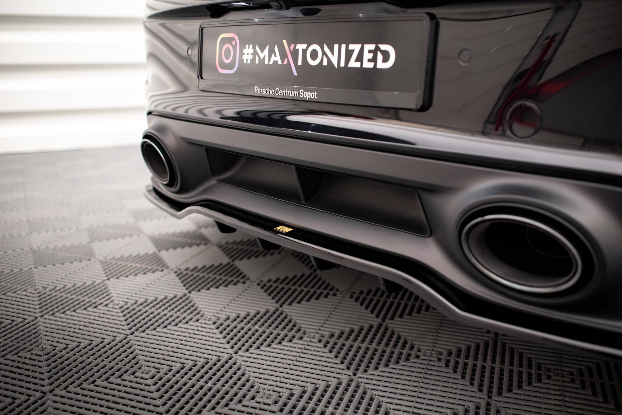 Maxton Design Set Of Splitters para Porsche 911 Turbo S 992 - imagen 13