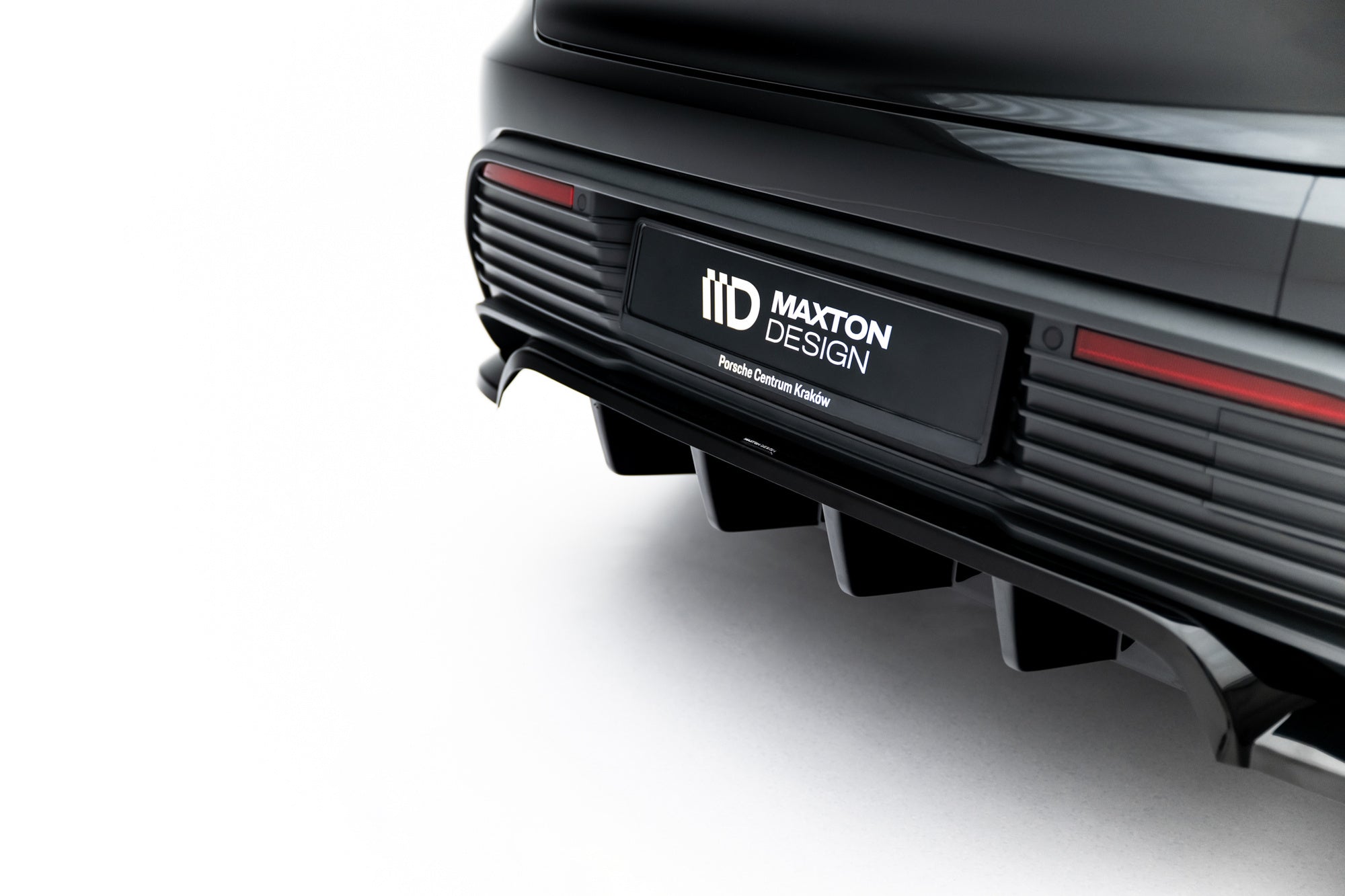 Maxton Design Set Of Splitters para Porsche Macan EV Mk1 - imagen 18