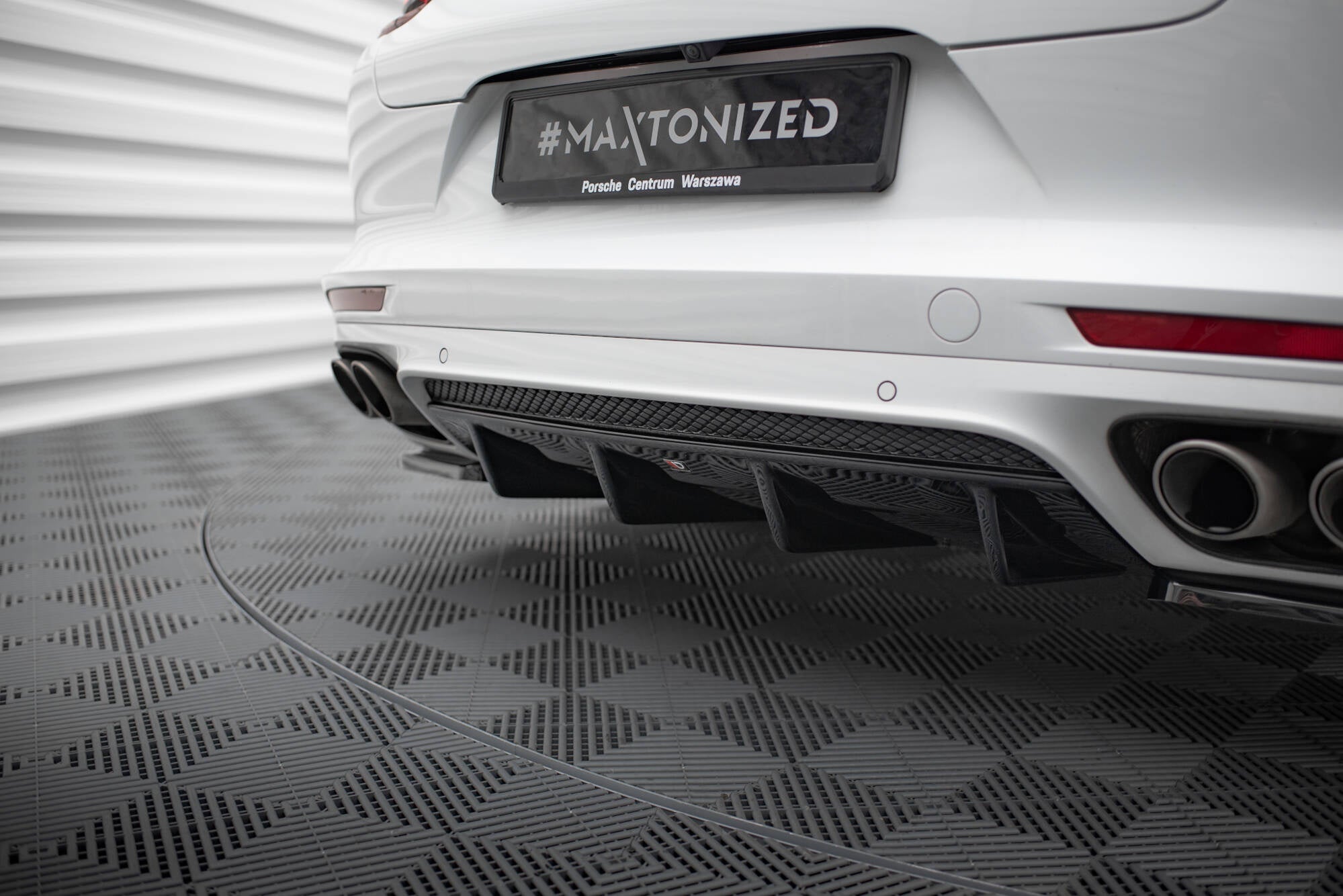 Maxton Design Set Of Splitters para Porsche Panamera GTS 971 - imagen 8
