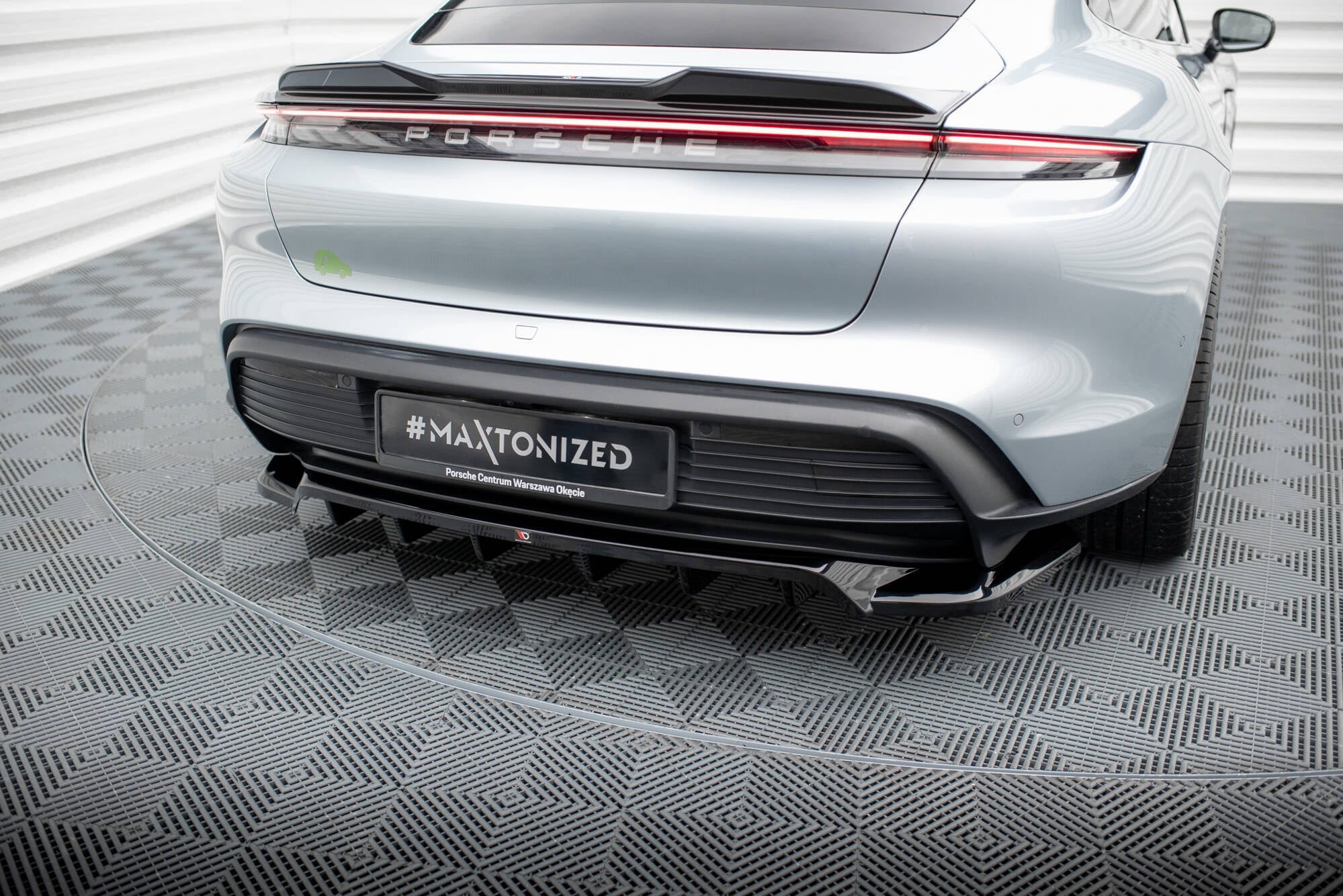 Maxton Design Set Of Splitters para Porsche Taycan / Taycan 4 / Taycan 4S / Taycan GTS Mk1 - imagen 7