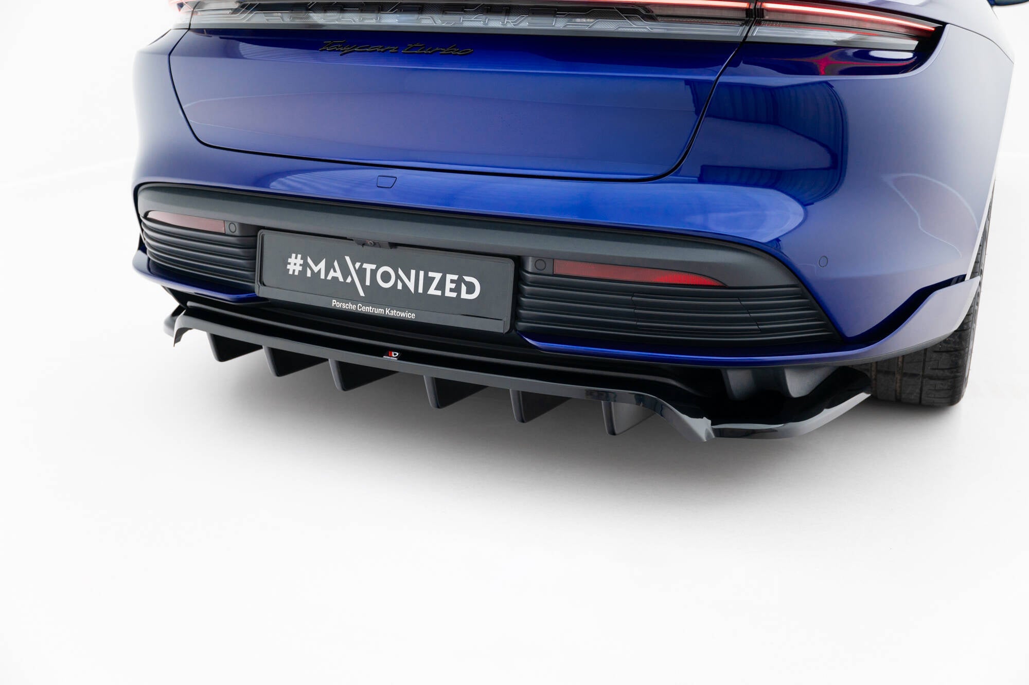 Maxton Design Set Of Splitters para Porsche Taycan Turbo S Mk1 - imagen 7