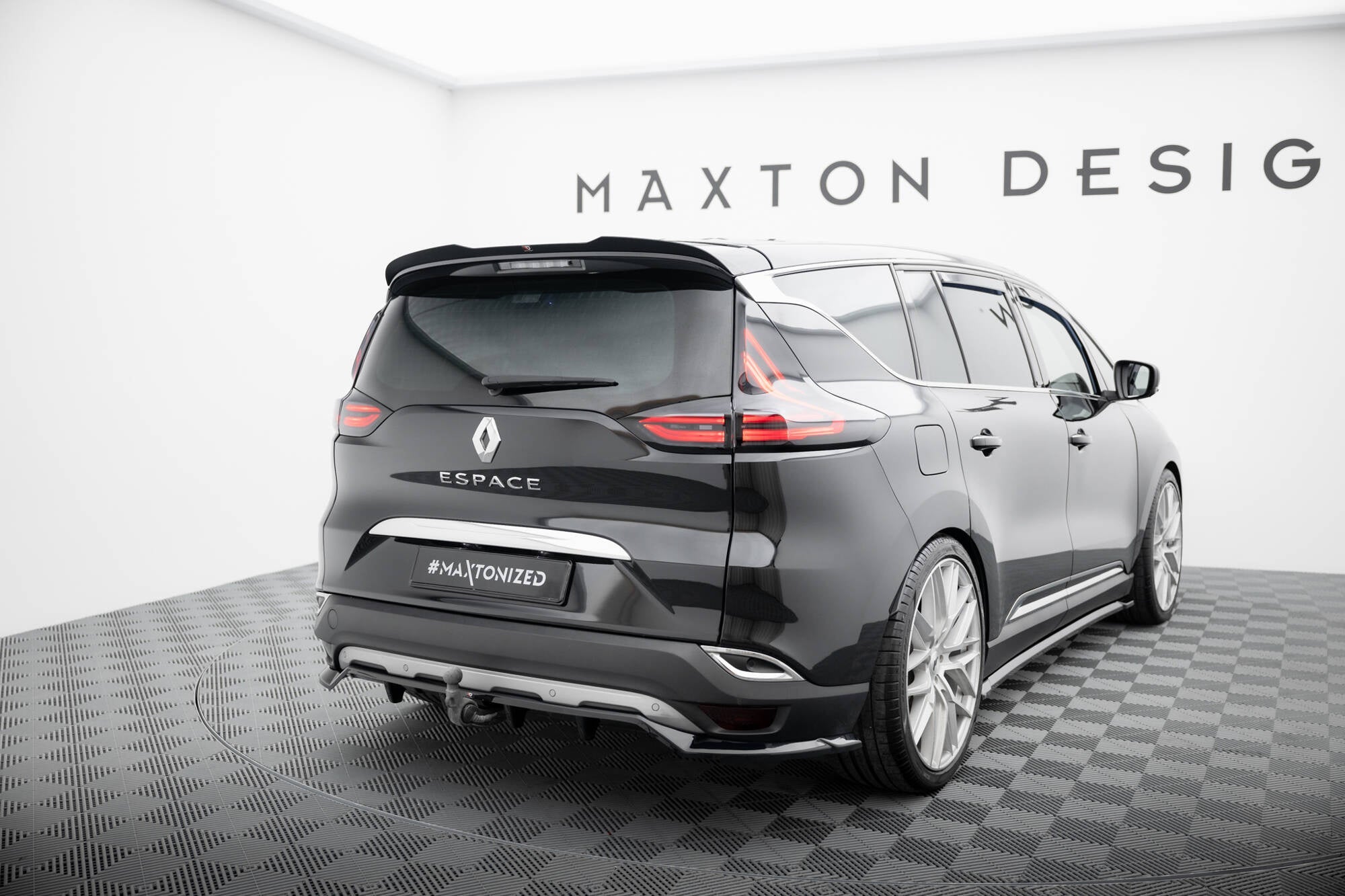 Maxton Design Set Of Splitters para Renault Espace Mk5 - imagen 7