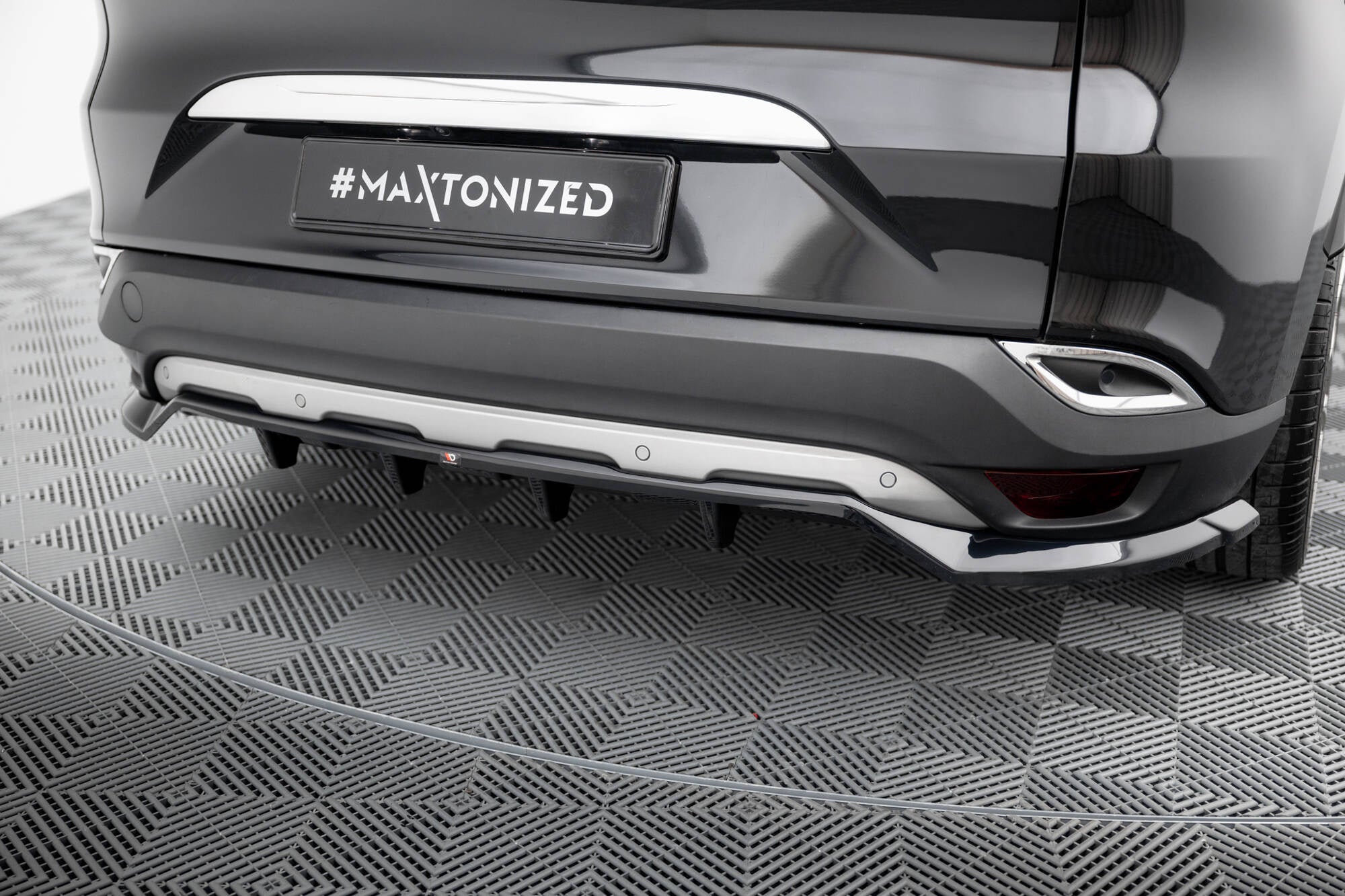 Maxton Design Set Of Splitters para Renault Espace Mk5 - imagen 11