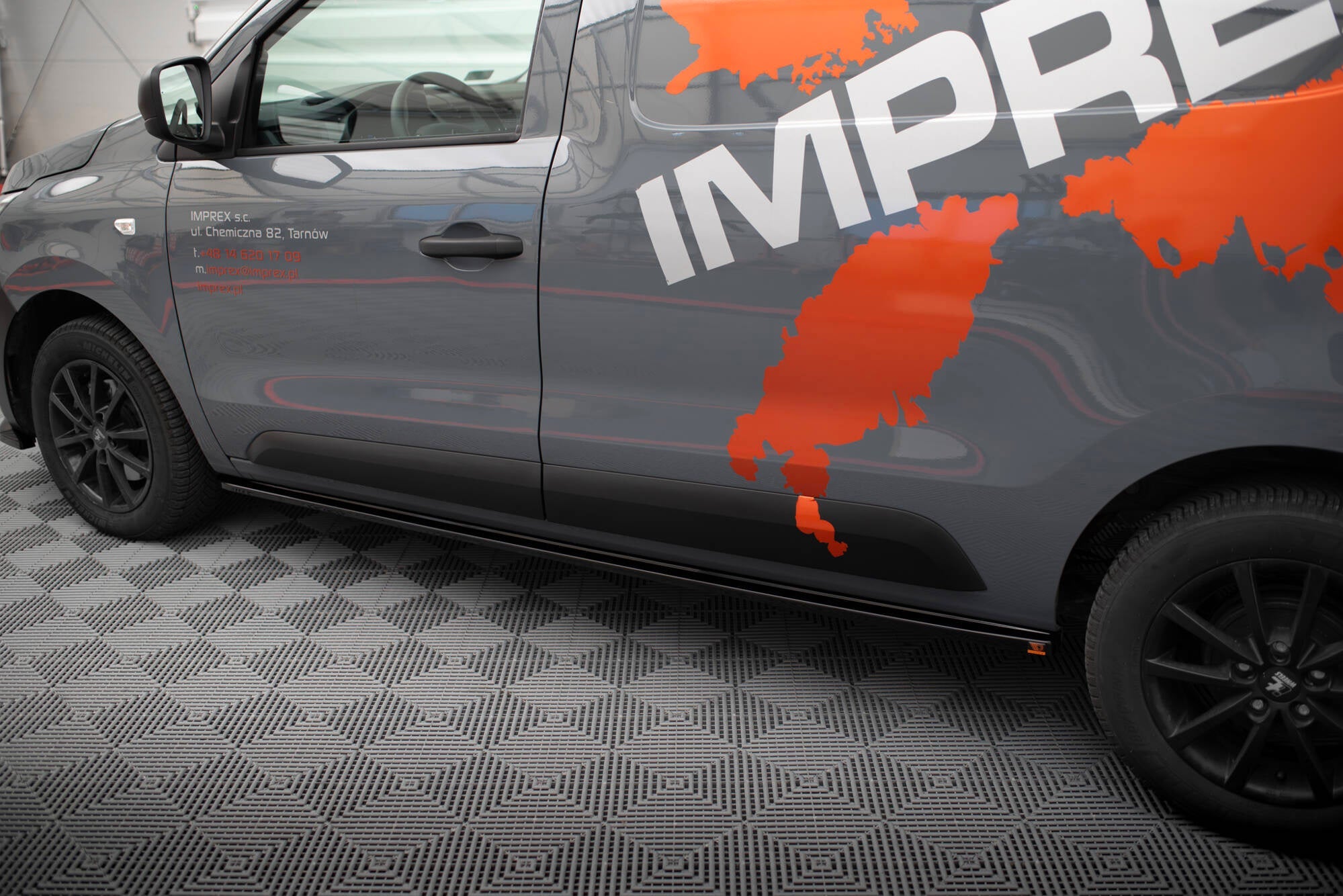 Maxton Design Set Of Splitters para Renault Express Mk2 - imagen 6