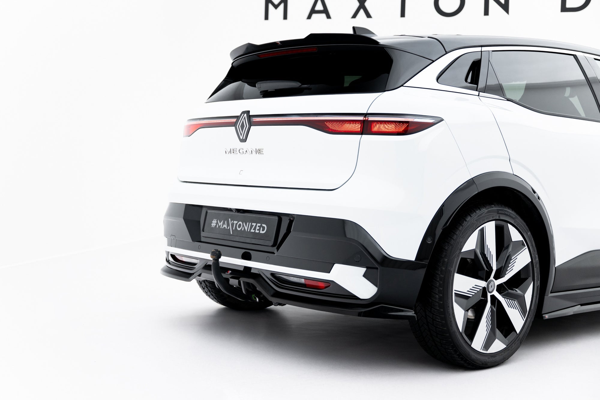 Maxton Design Set Of Splitters para Renault Megane E-Tech Electric Mk1 - imagen 11
