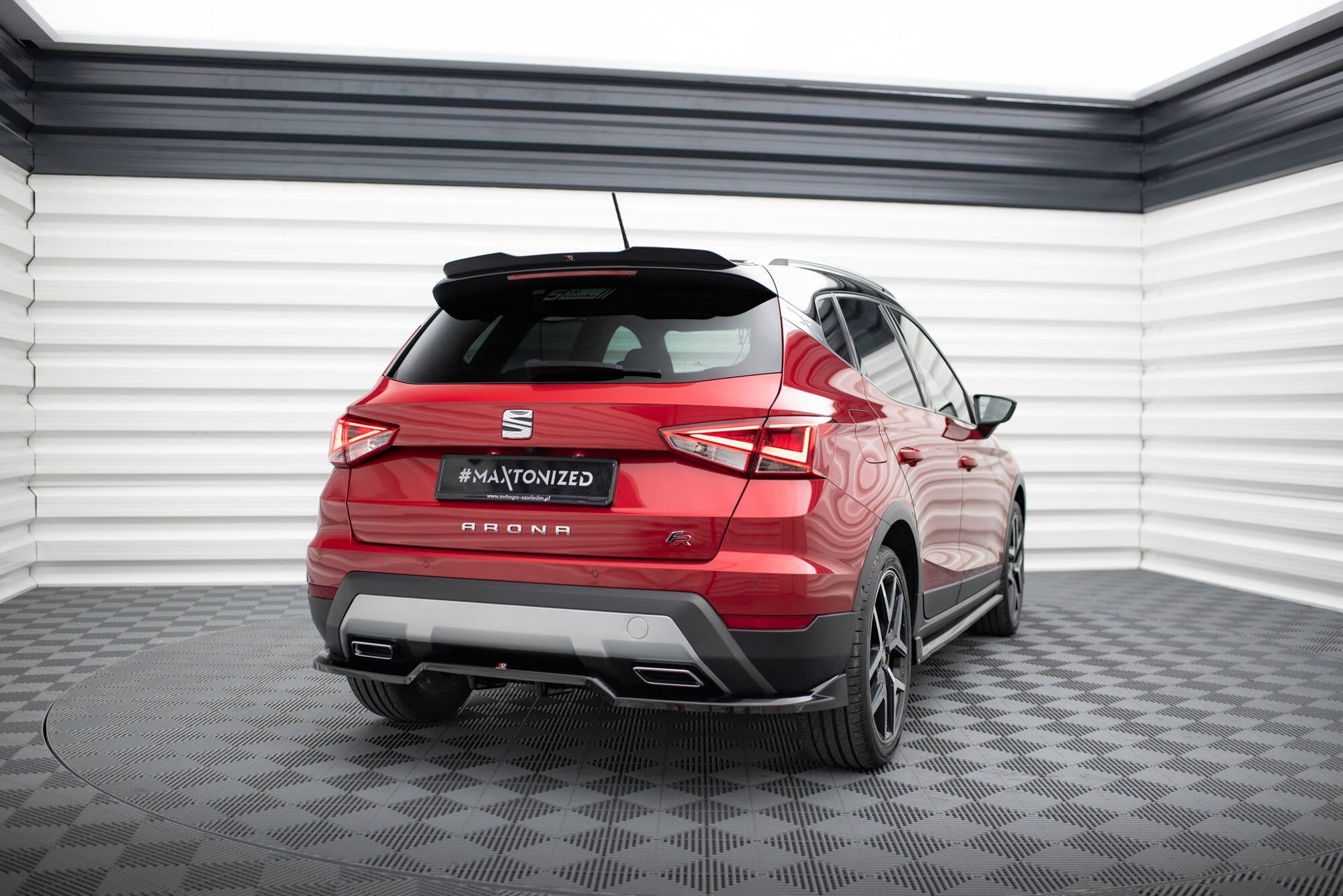 Maxton Design Set Of Splitters para Seat Arona FR Mk1 - imagen 7