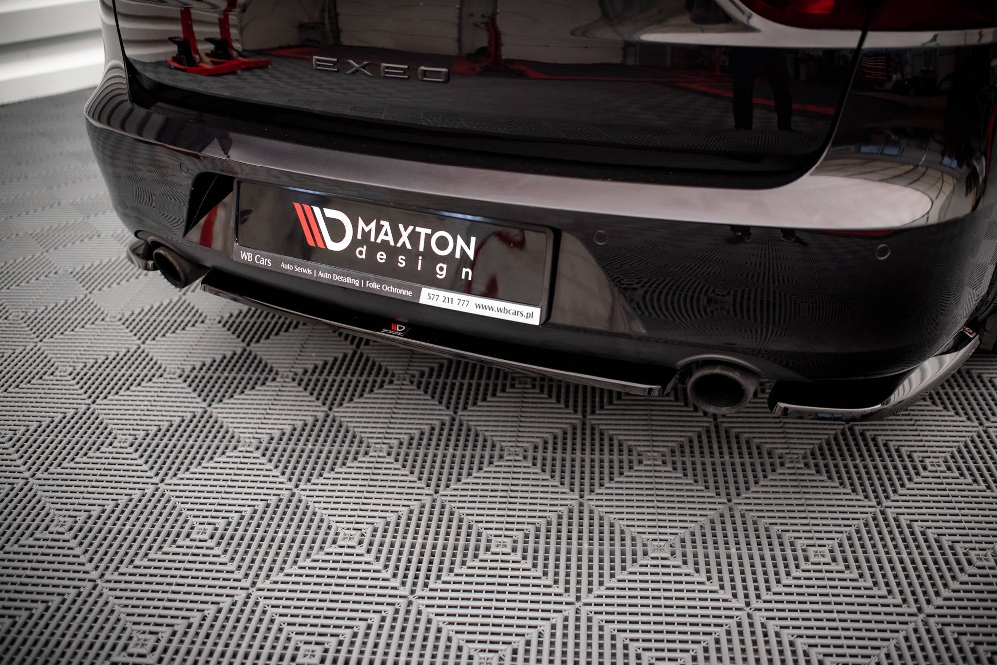 Maxton Design Set Of Splitters para Seat Exeo Sedan - imagen 8