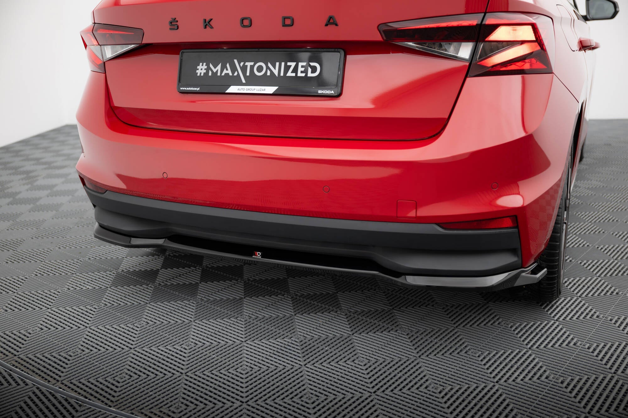 Maxton Design Set Of Splitters para Skoda Fabia Mk4 - imagen 8
