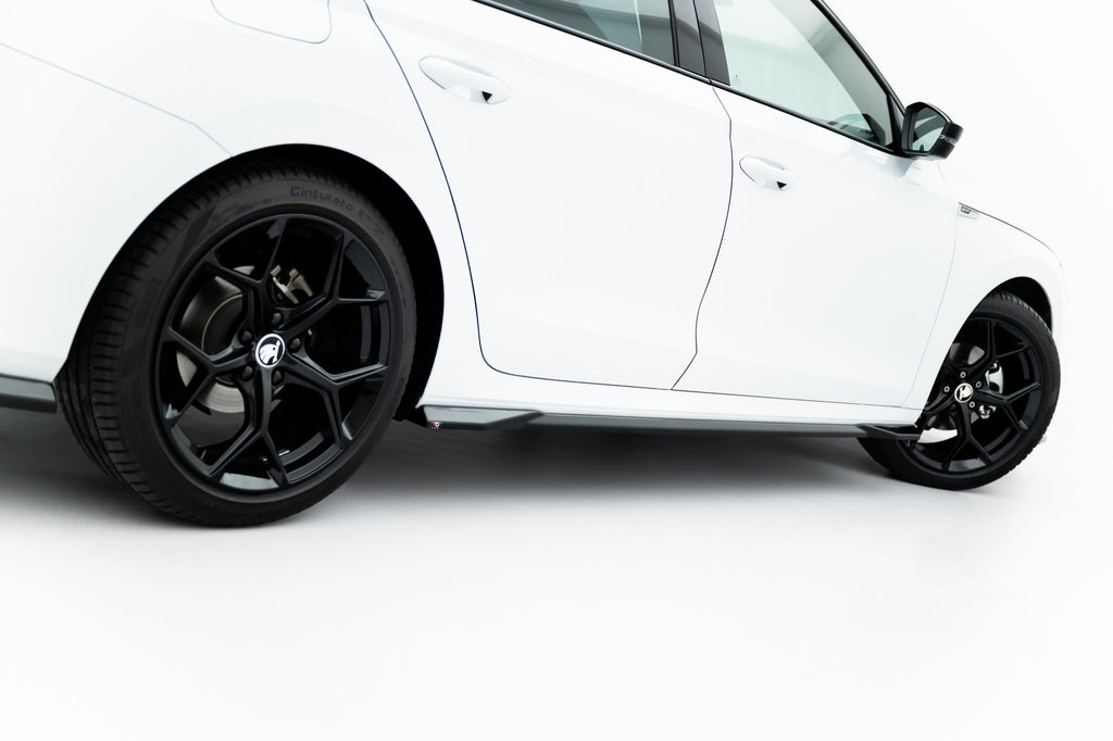 Maxton Design Set Of Splitters para Skoda Octavia Sportline Liftback / Combi Mk4 Facelift - imagen 6