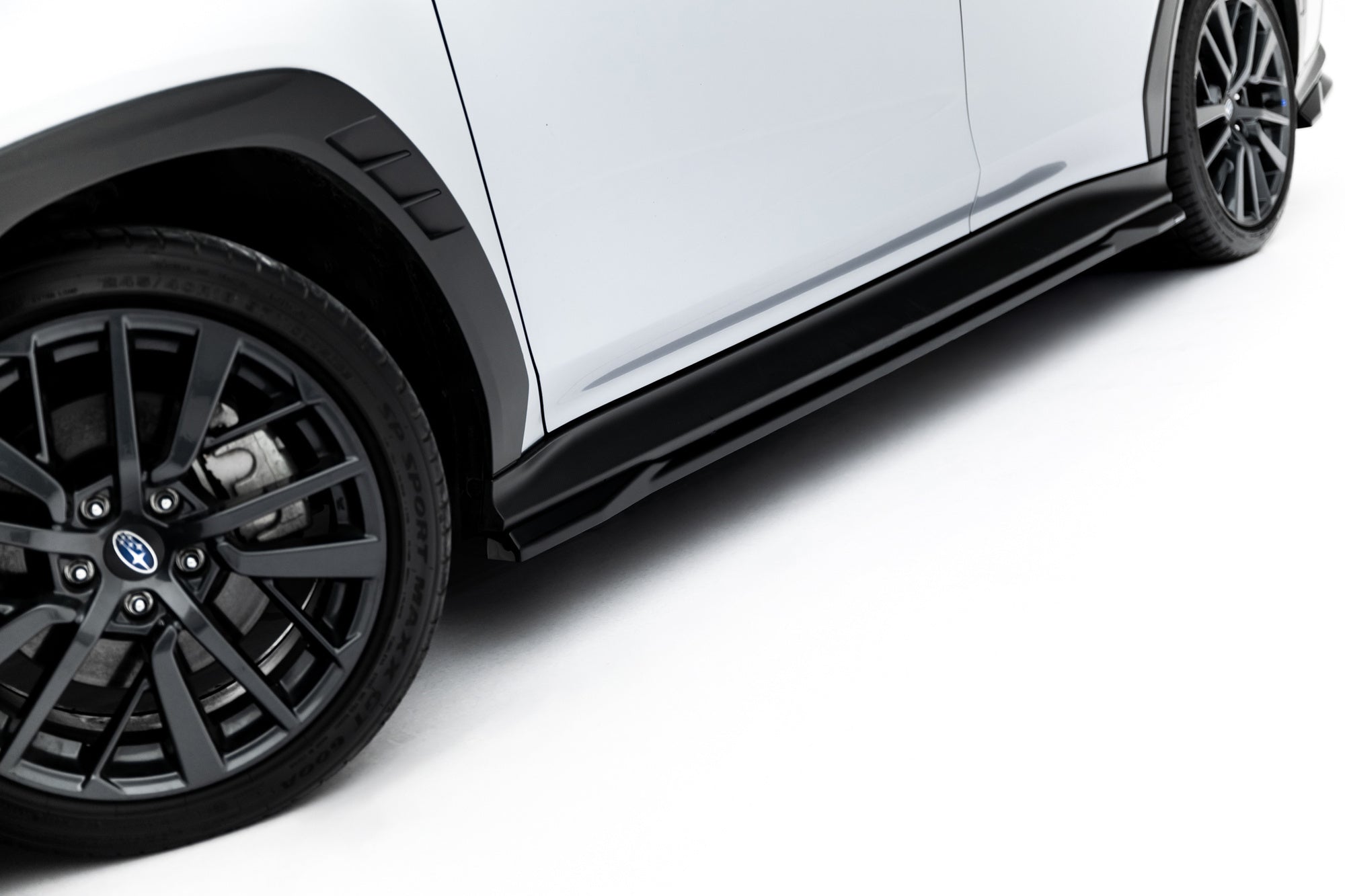 Maxton Design Set Of Splitters para Subaru WRX STI Mk2 - imagen 9