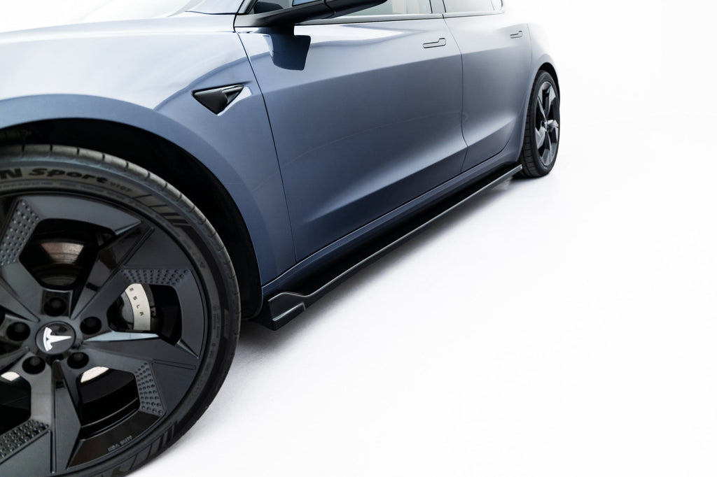 Maxton Design Set Of Splitters para Tesla Model 3 - imagen 3