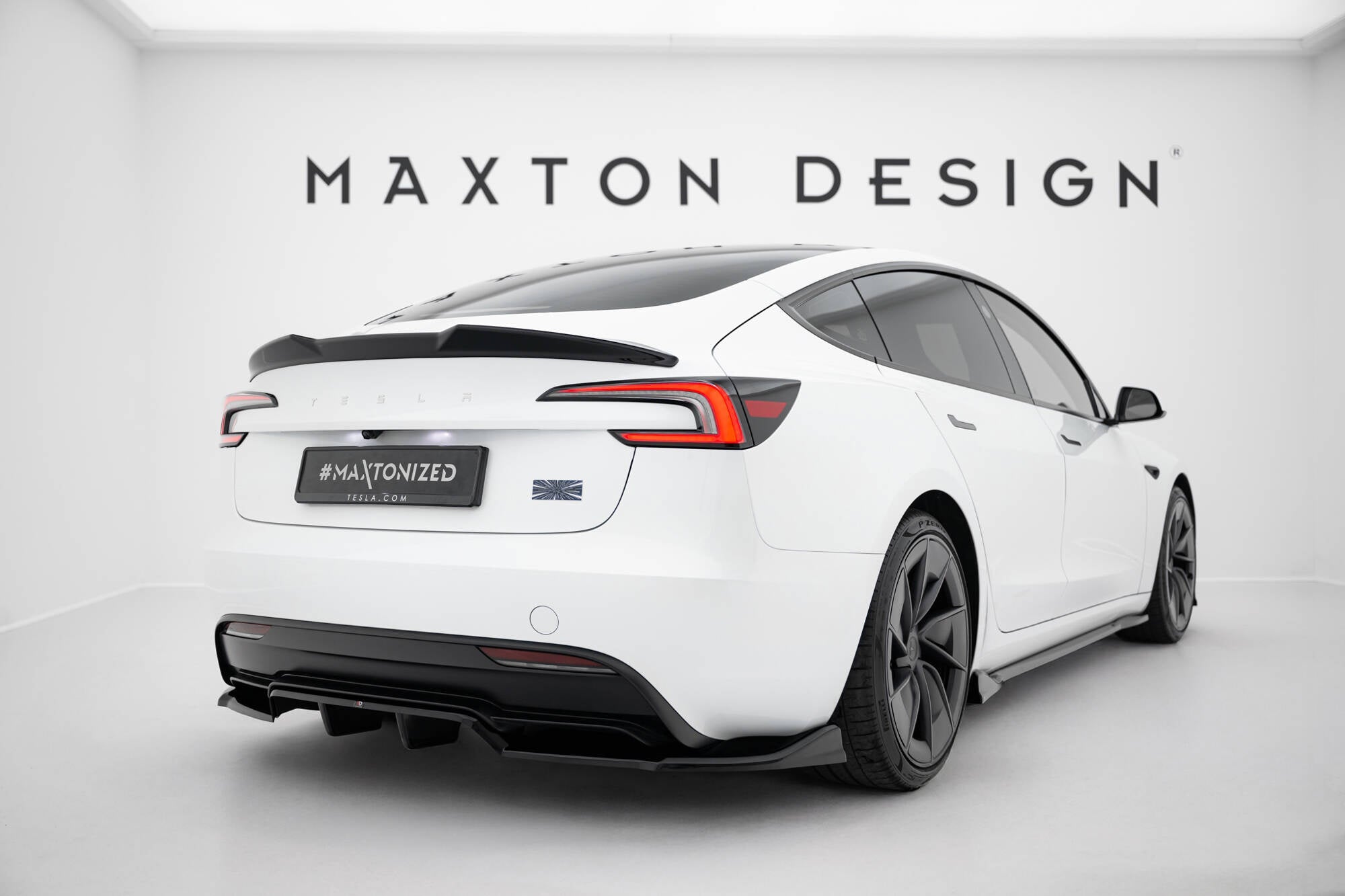 Maxton Design Set Of Splitters para Tesla Model 3 Performance Mk1 Facelift - imagen 9