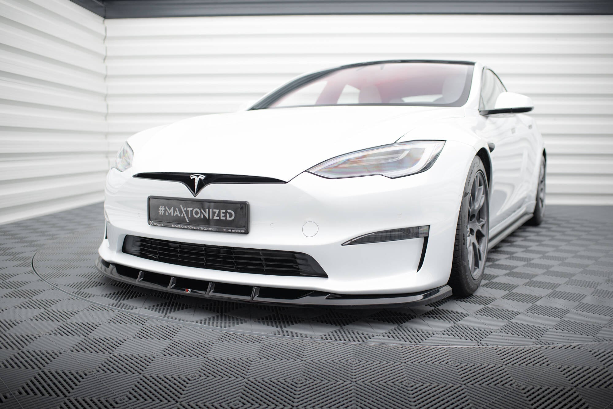 Maxton Design Set Of Splitters para Tesla Model S Plaid Mk1 Facelift - imagen 3