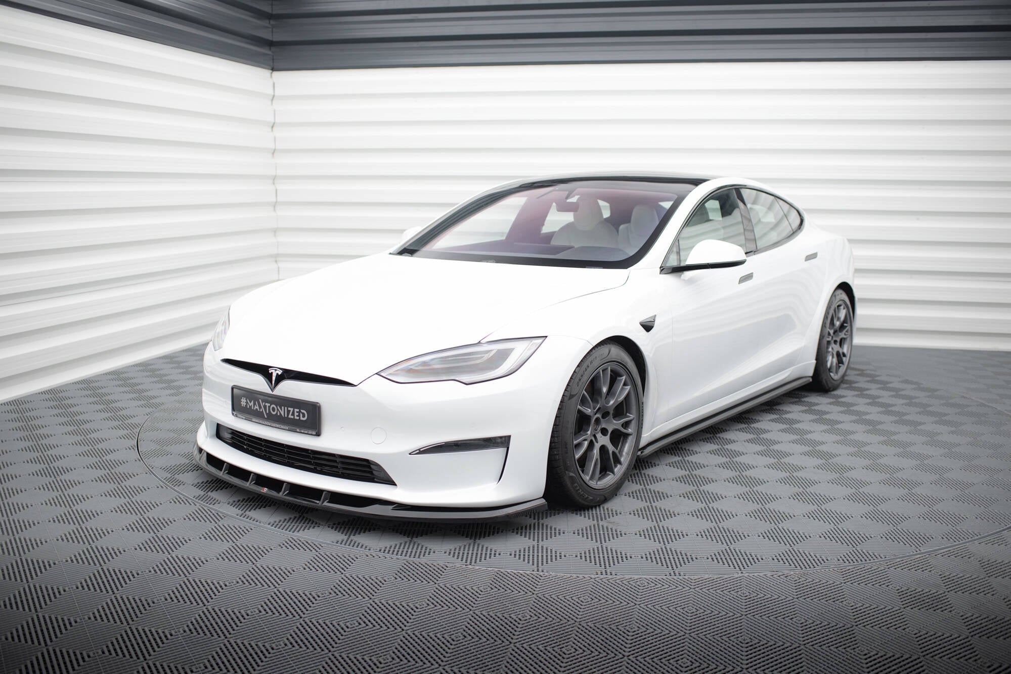 Maxton Design Set Of Splitters para Tesla Model S Plaid Mk1 Facelift - imagen 5