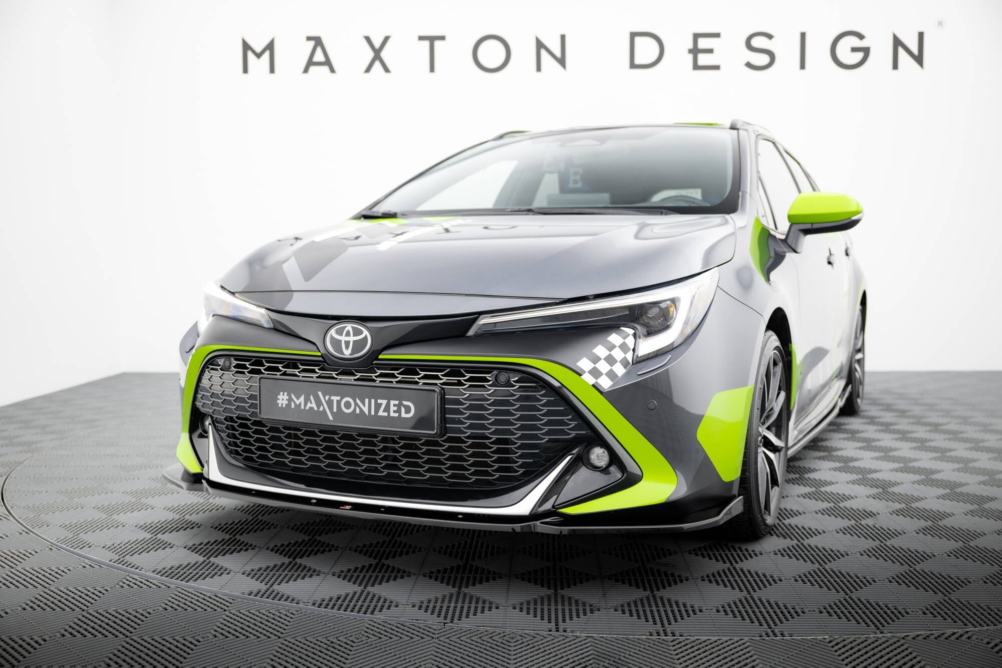 Maxton Design Set Of Splitters para Toyota Corolla GR Sport Touring Sports Mk12 - imagen 4