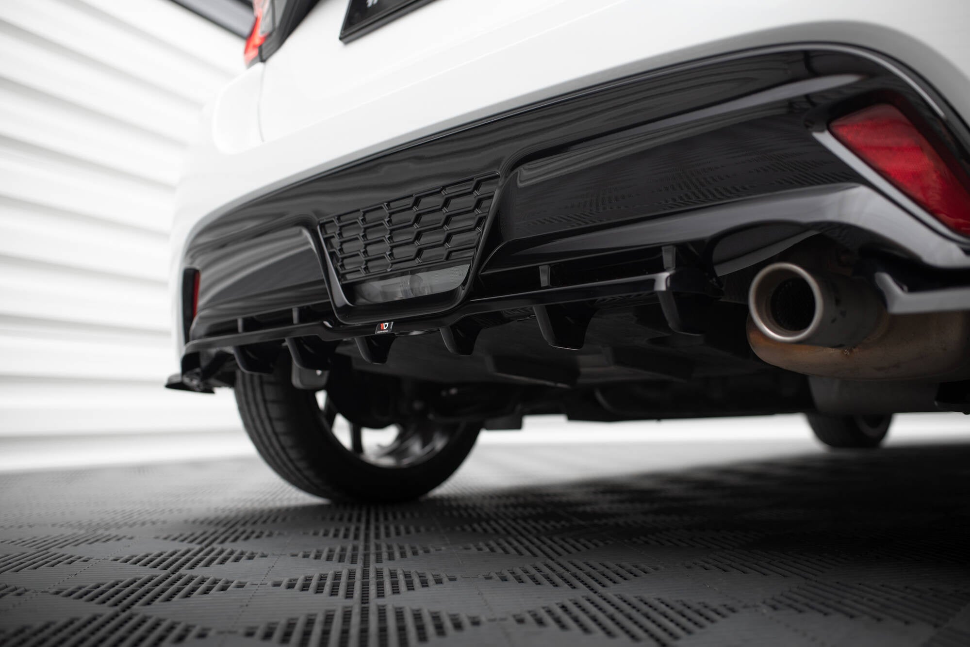 Maxton Design Set Of Splitters para Toyota Yaris GR Sport Mk4 - imagen 9